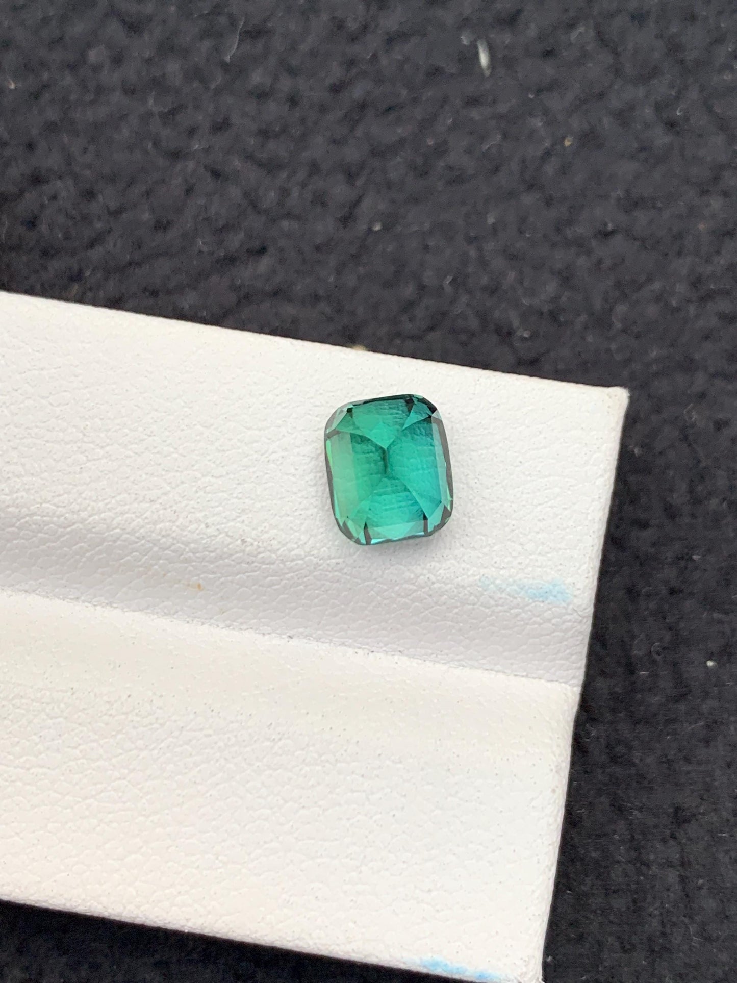 Rare top colour loupe clean tourmaline 2.50 carat 8*7*6mm