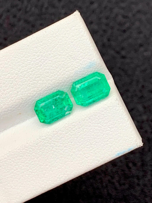 3.30 CTs emerald pair natural from swat