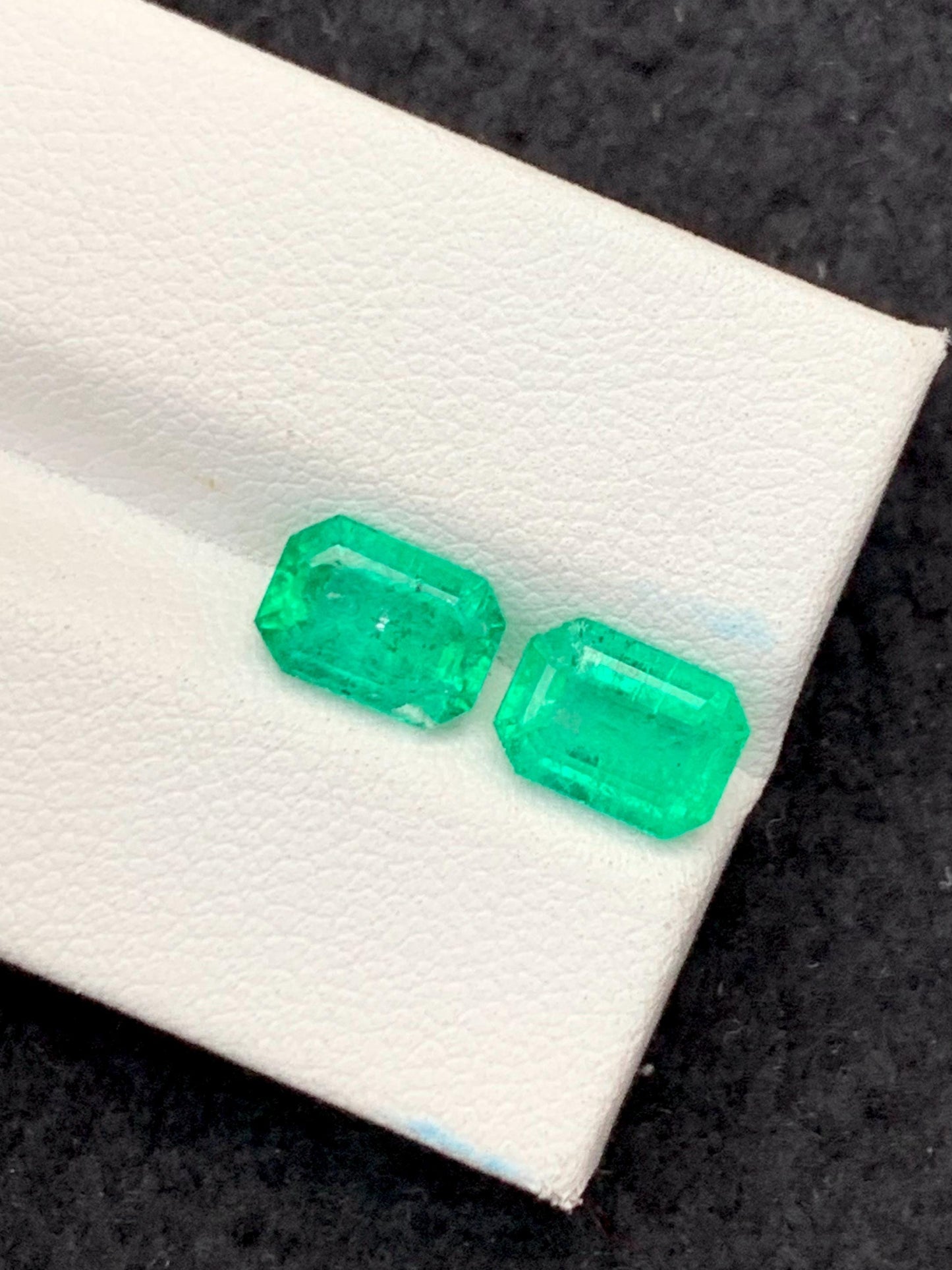 3.30 CTs emerald pair natural from swat