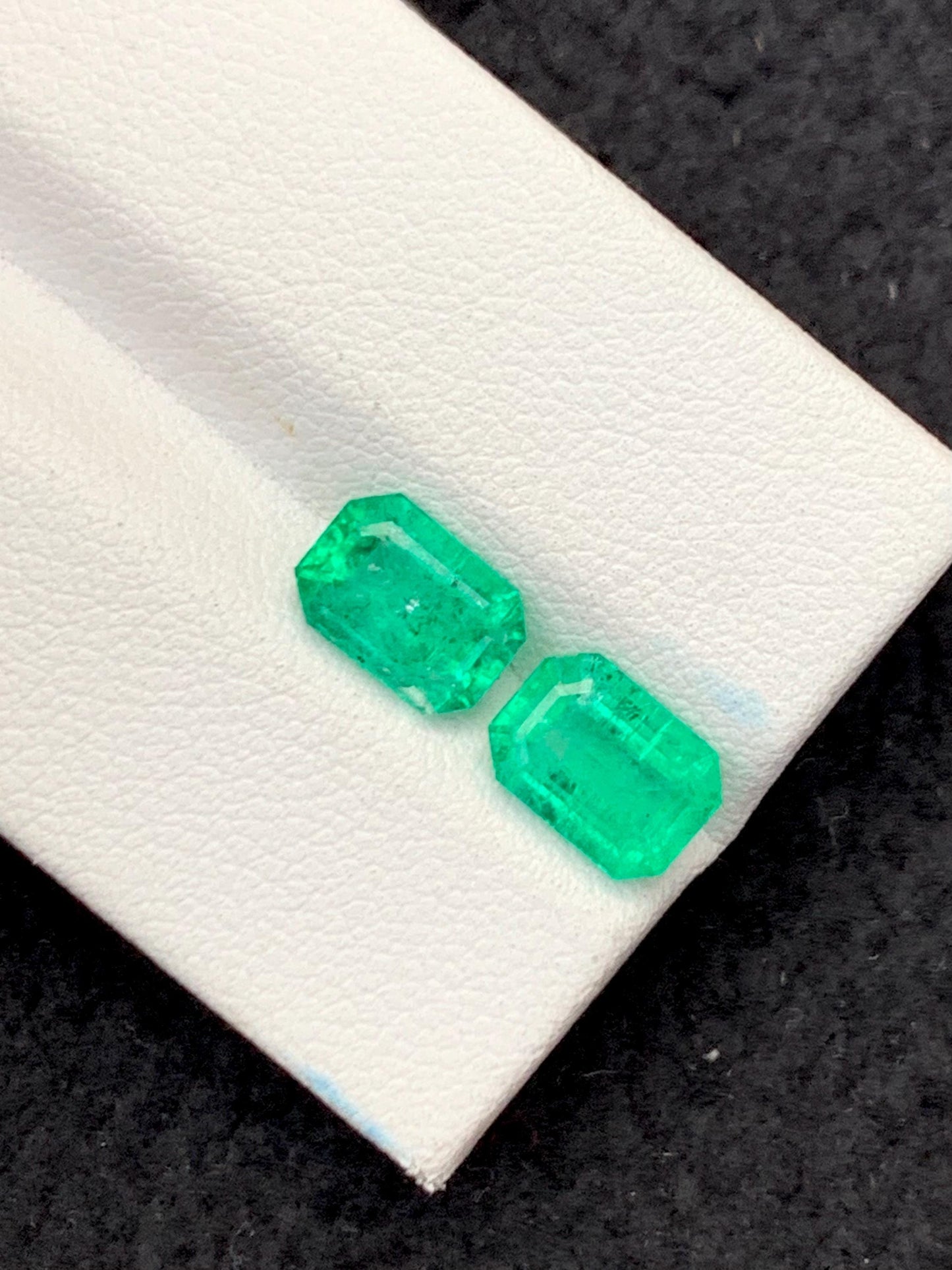 3.30 CTs emerald pair natural from swat