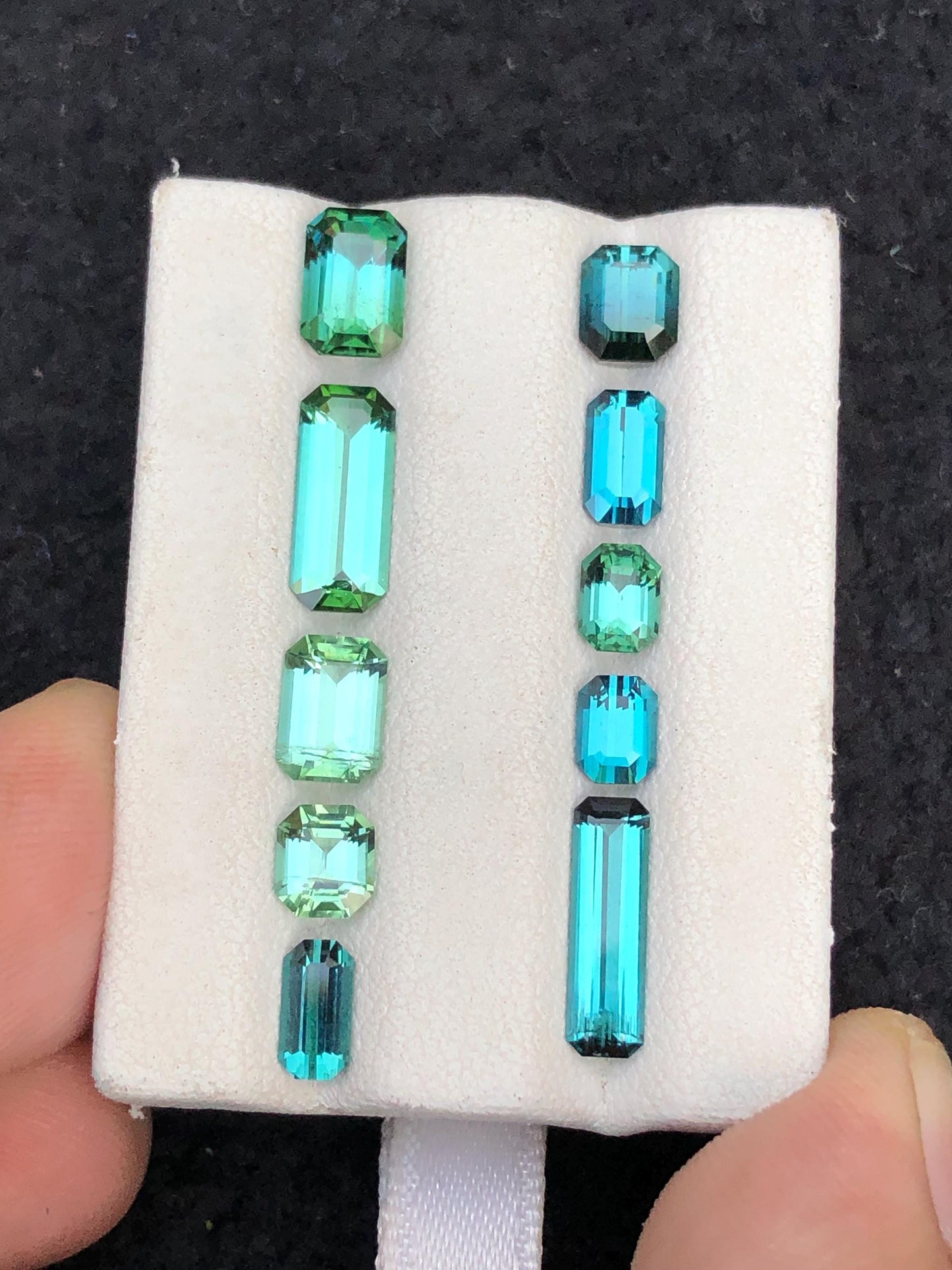 7.60 ct bright blue & mint green tourmaline lot 5mm to 11mm