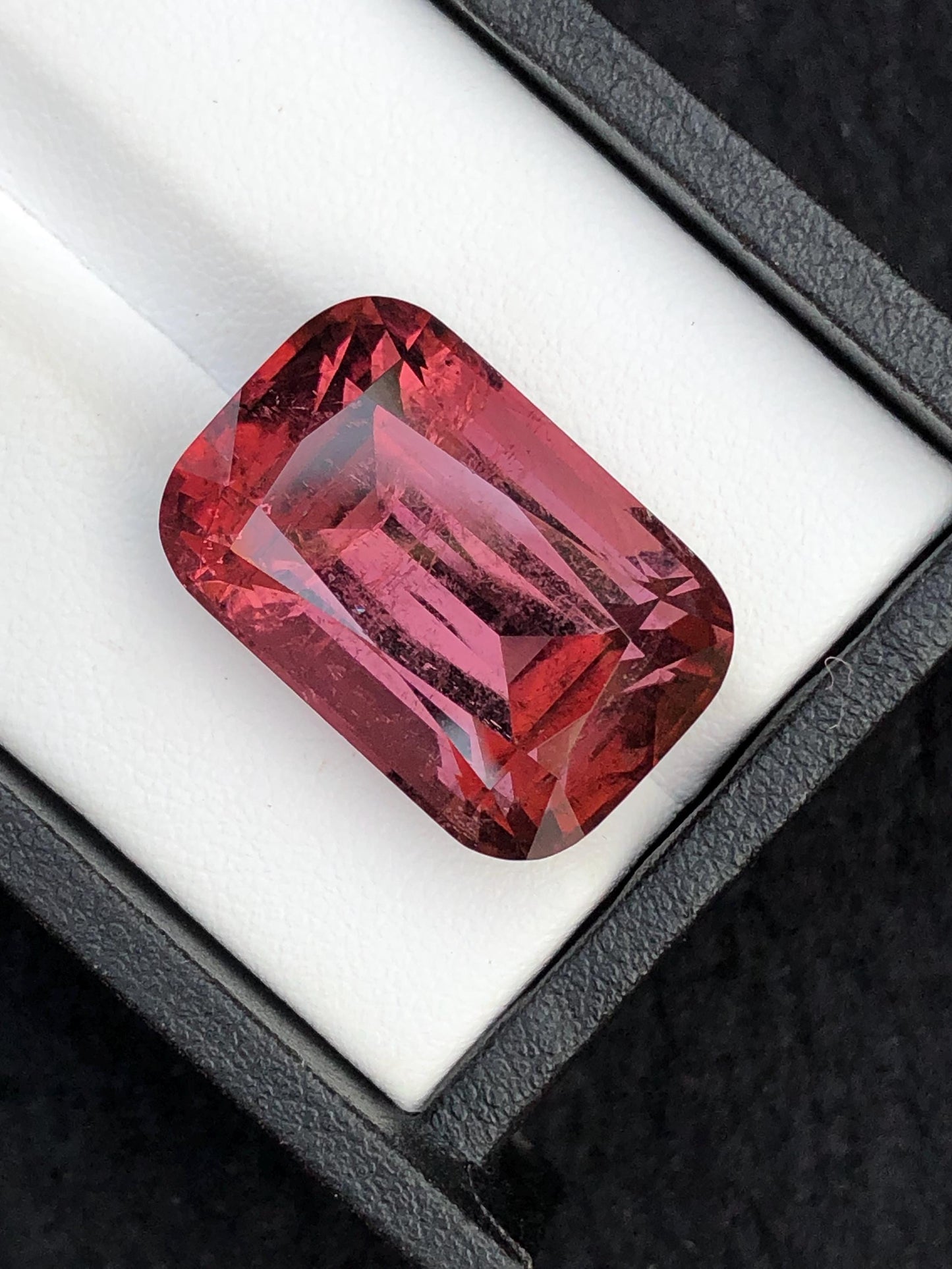 32.30 ct peachy pink tourmaline 21*16*13mm