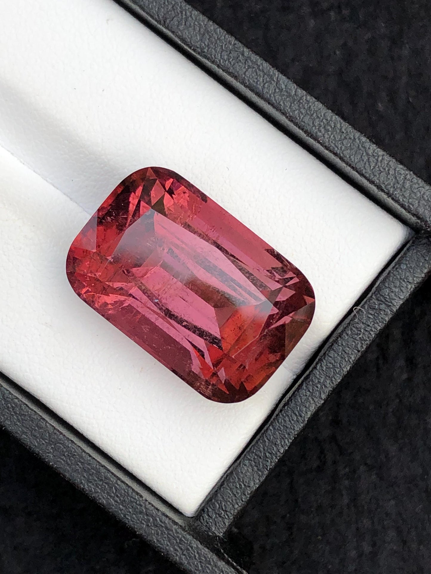 32.30 ct peachy pink tourmaline 21*16*13mm