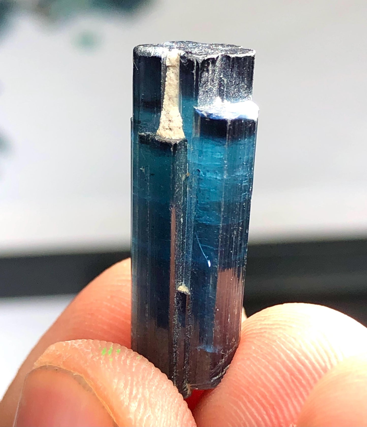 14.50 ct ink blue tourmaline crystal 25mm long