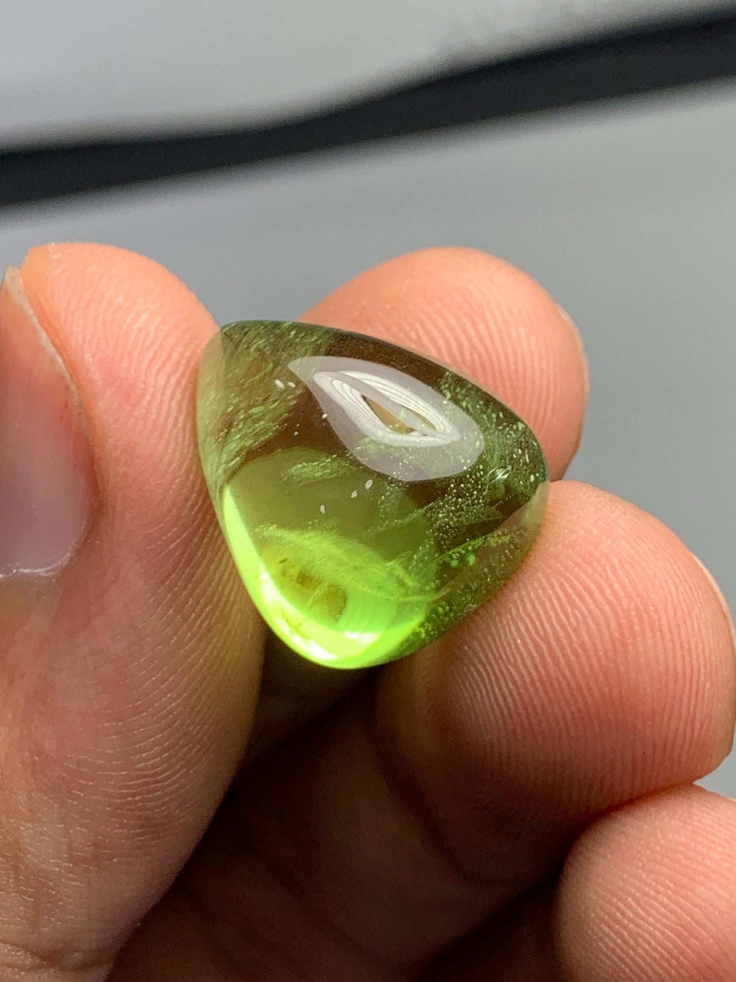 18 ct peridot cabochon 18*15*9mm