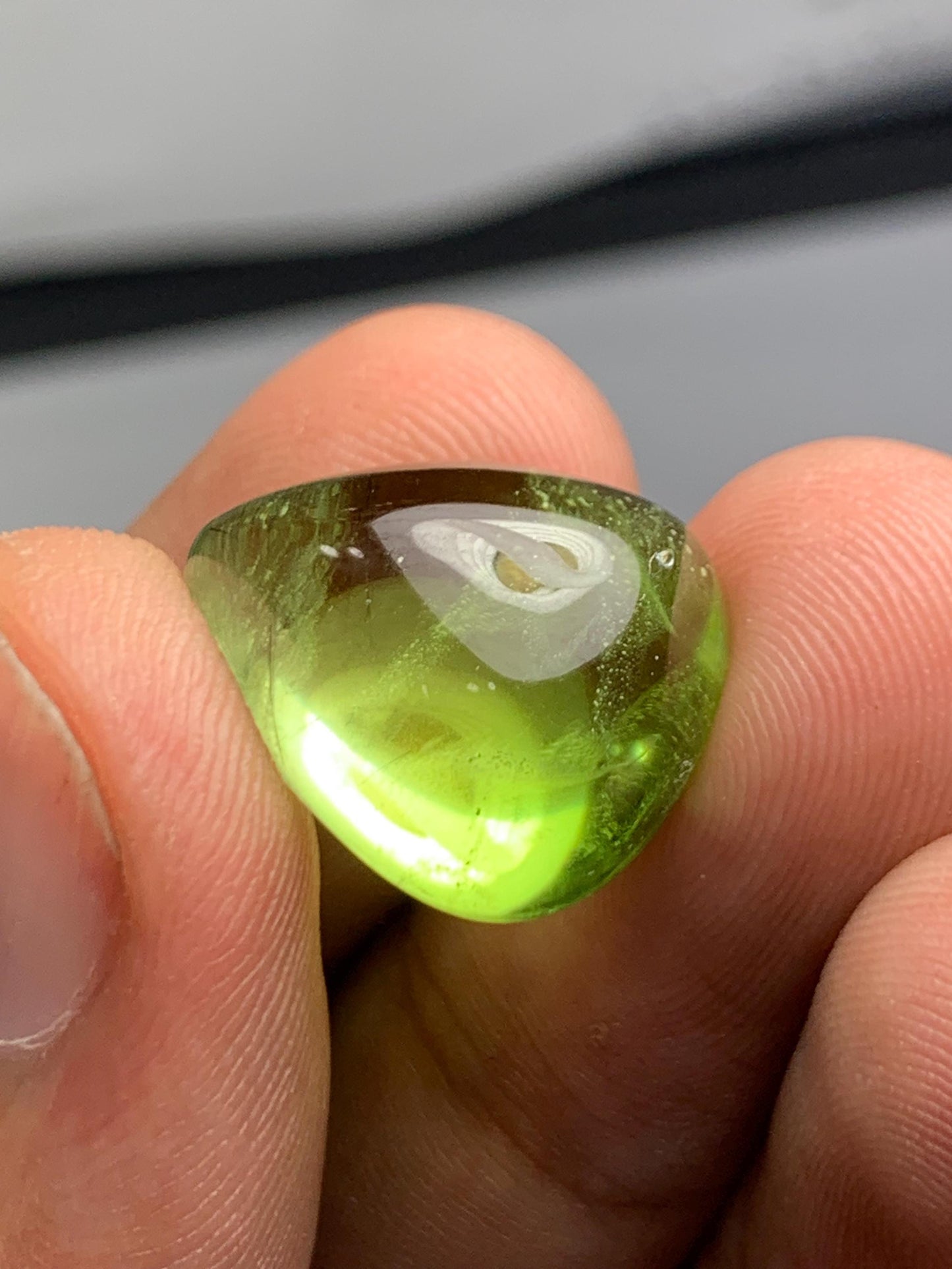 18 ct peridot cabochon 18*15*9mm