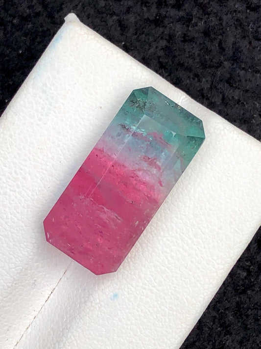 20 ct bi colour tourmaline 22*11*10mm