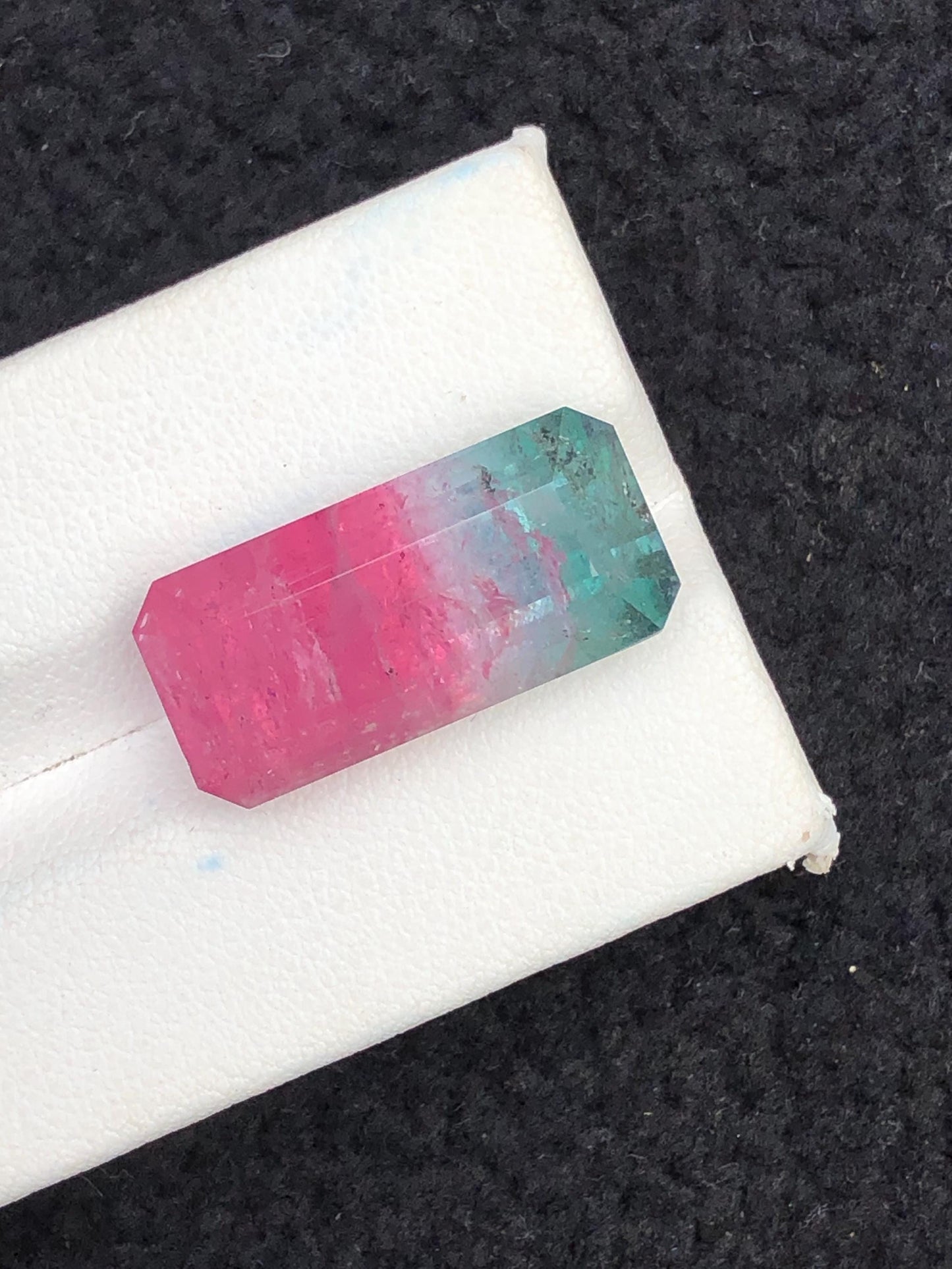 20 ct bi colour tourmaline 22*11*10mm