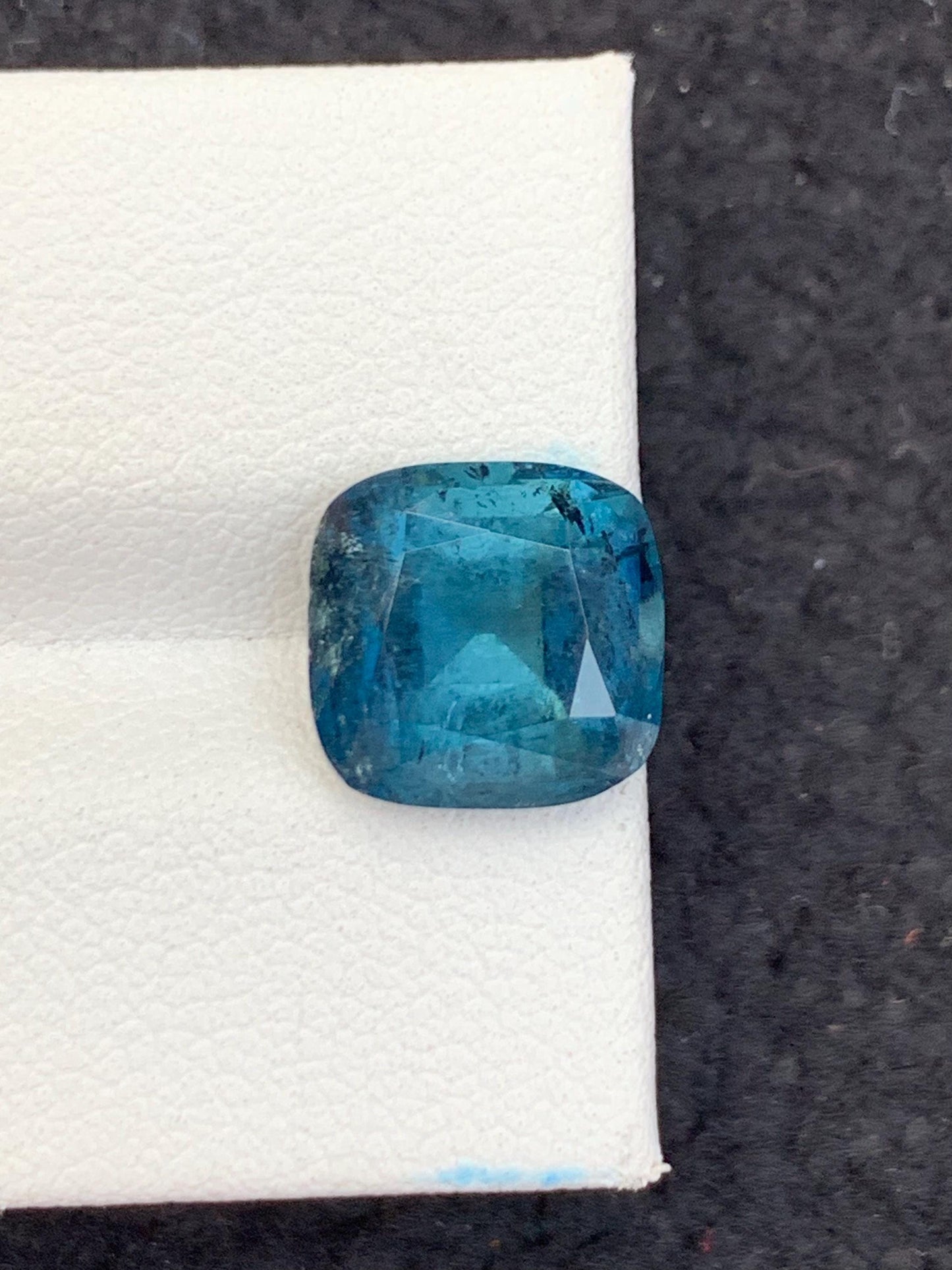 4.70 ct blue tourmaline 10*10*7mm