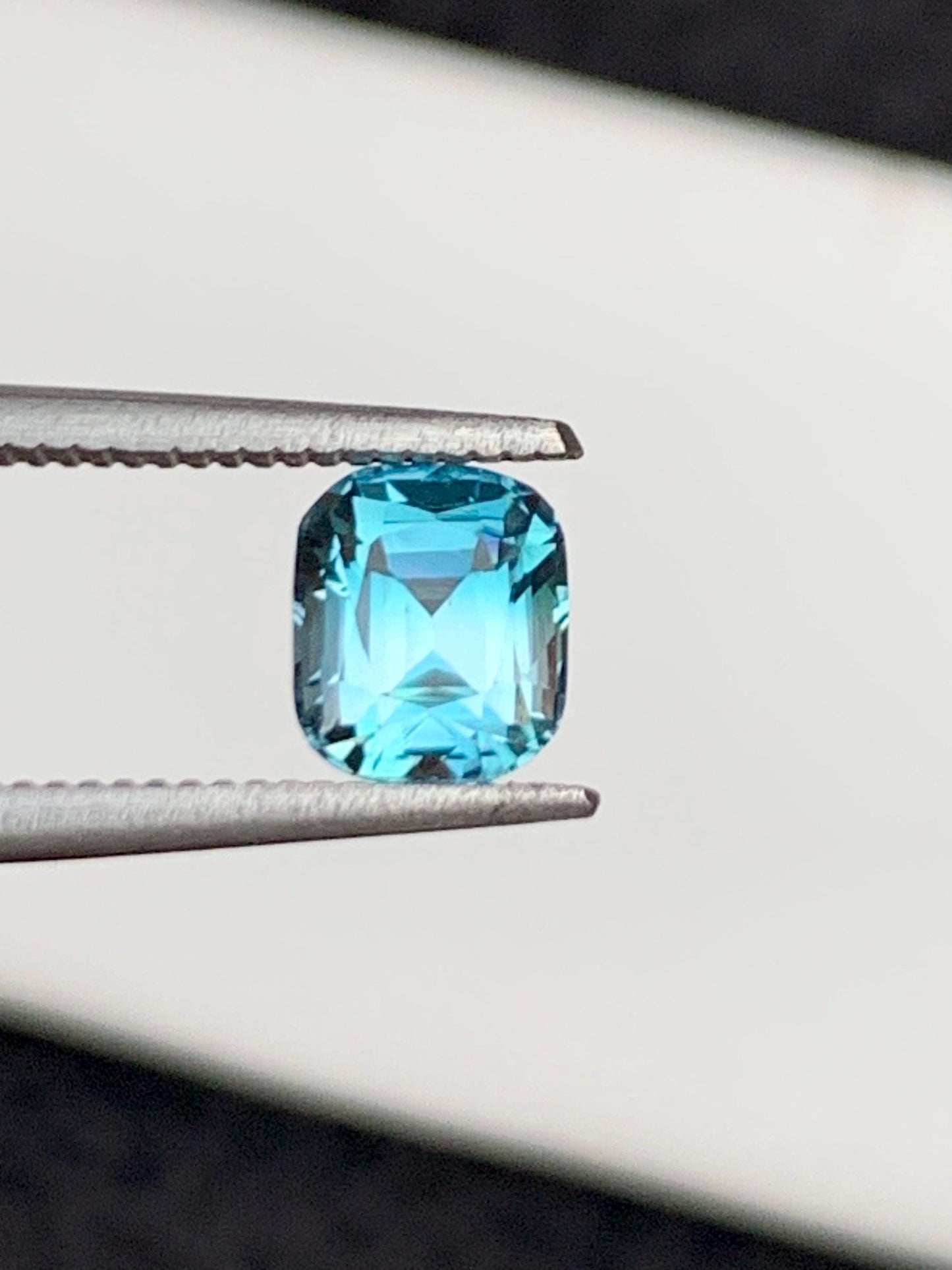 1.10 ct unique neon blue tourmaline 6*5*4.5mm