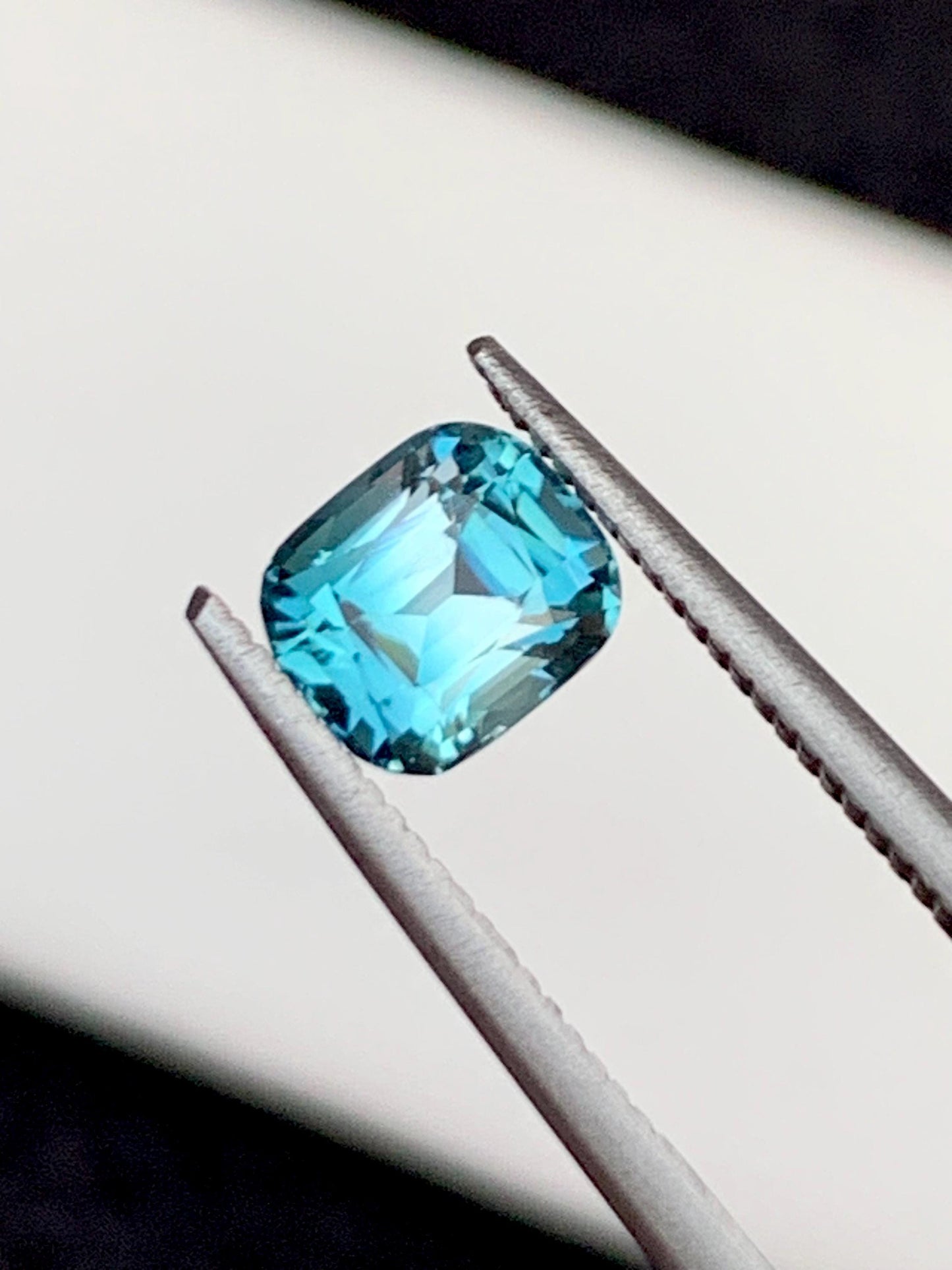 1.10 ct unique neon blue tourmaline 6*5*4.5mm