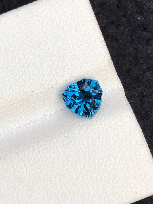 1 ct blue tourmaline trillion shape