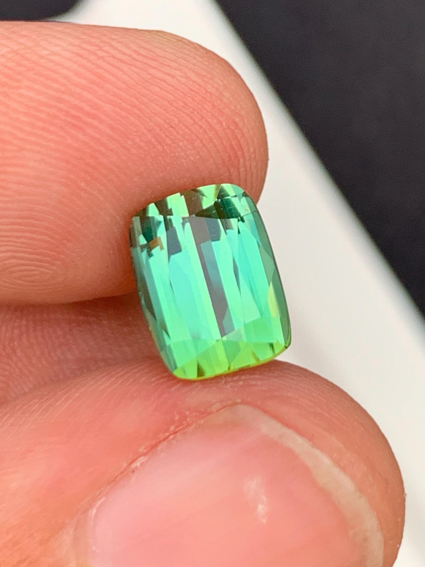 3.55 ct loop clean green tourmaline 9.5*7*6mm