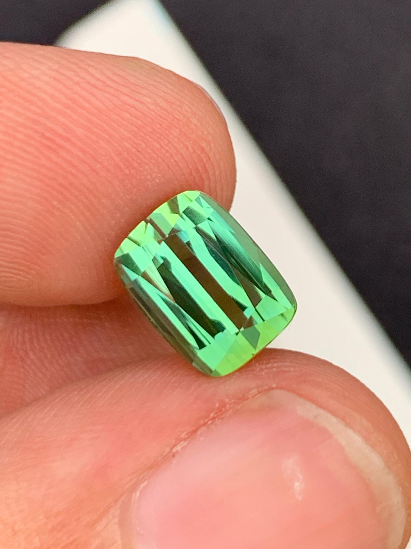 3.55 ct loop clean green tourmaline 9.5*7*6mm