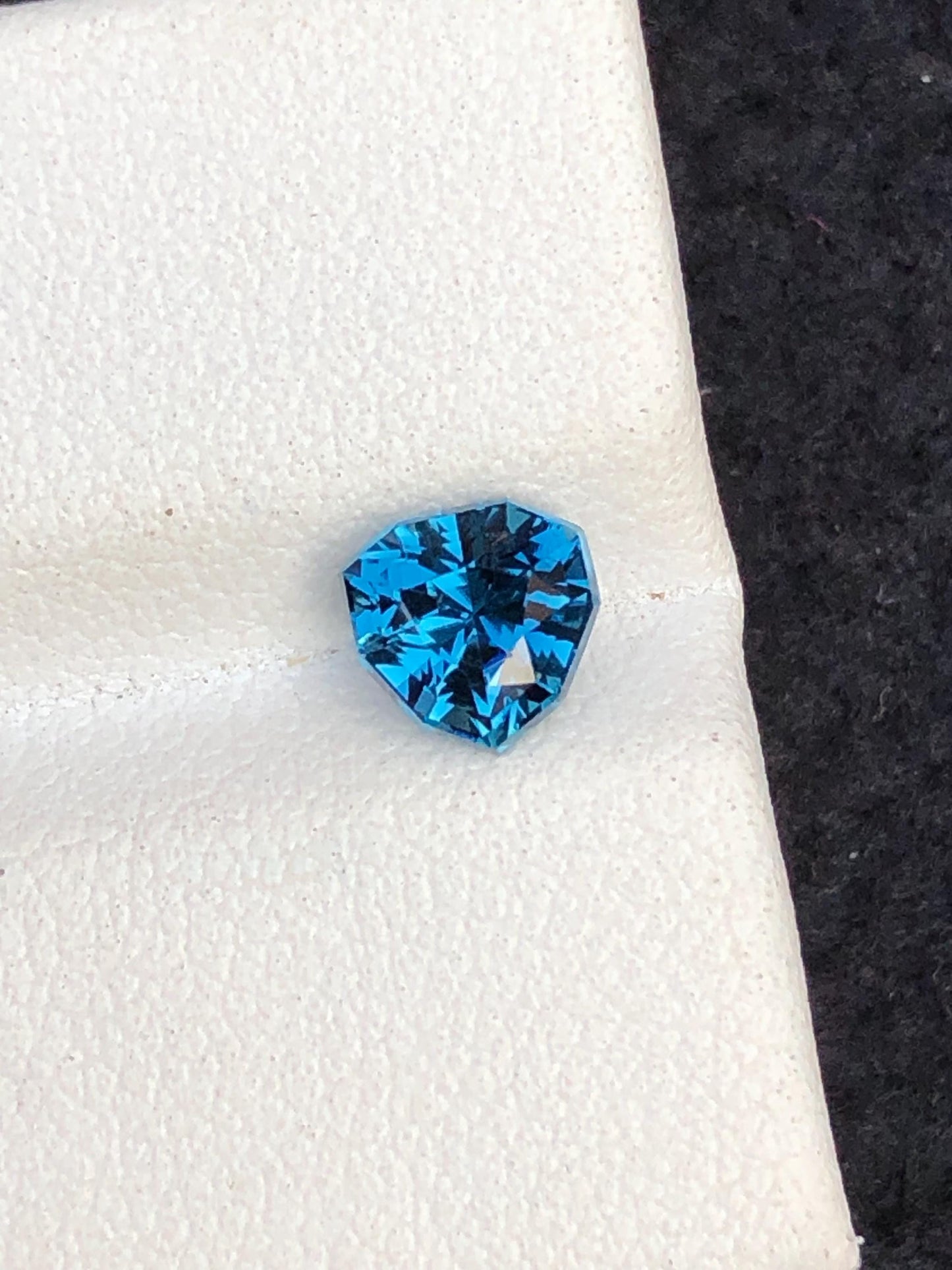 1 ct blue tourmaline trillion shape