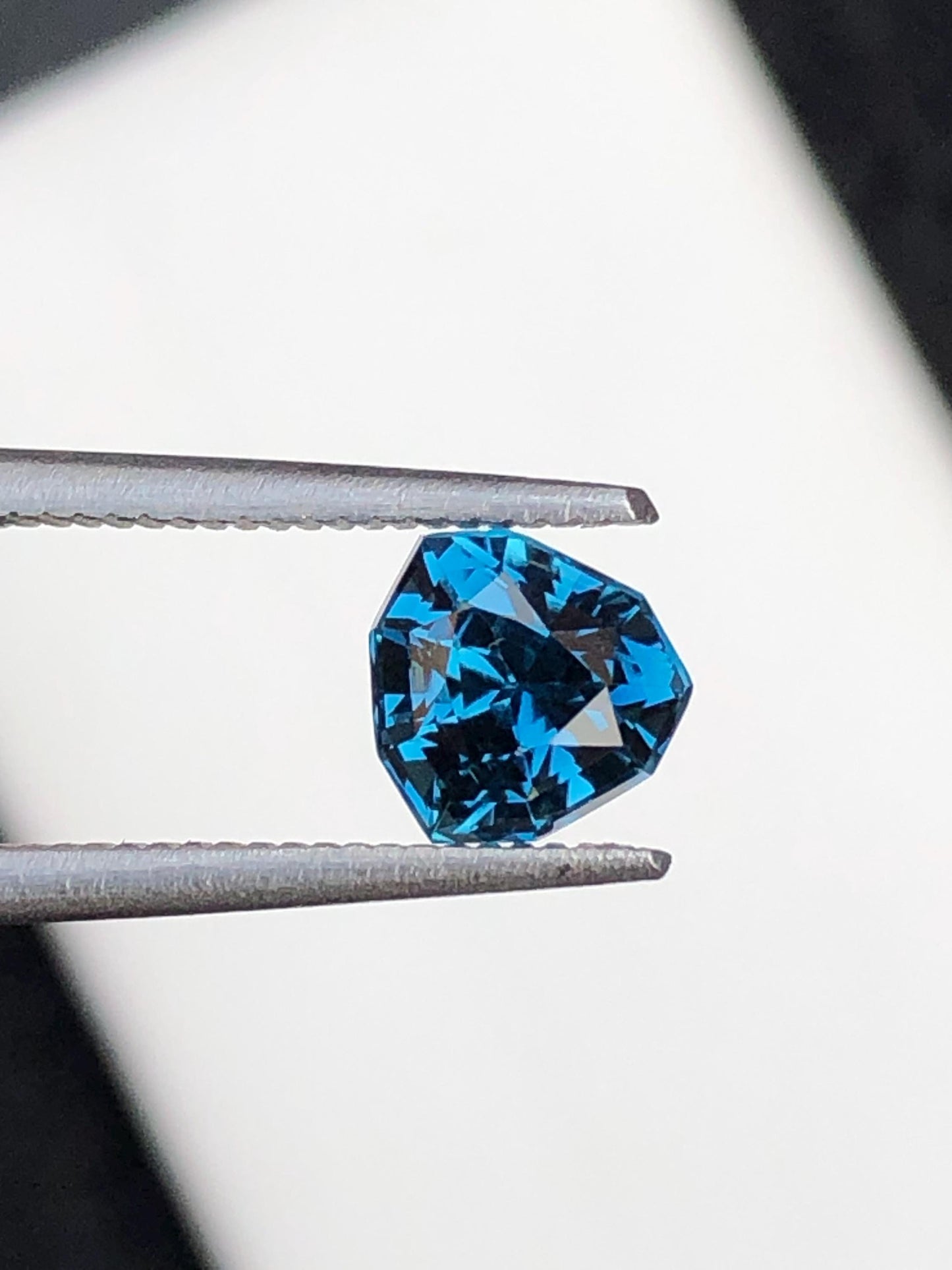 1 ct blue tourmaline trillion shape