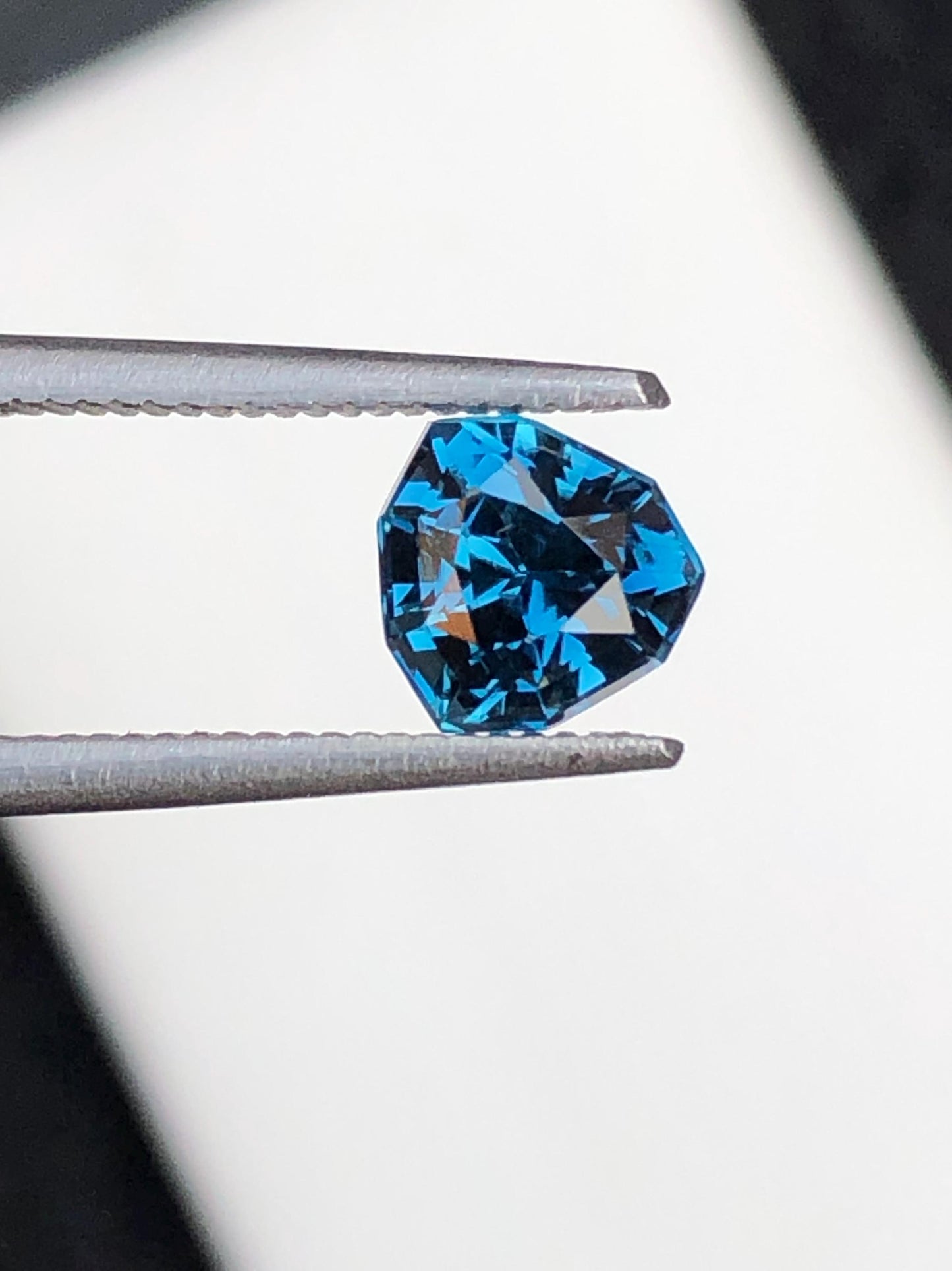 1 ct blue tourmaline trillion shape