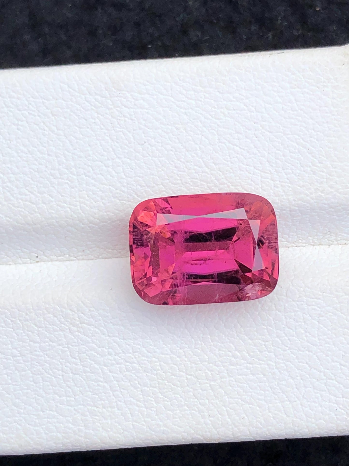 7.20 ct hot pink tourmaline faceted 13*9*8mm