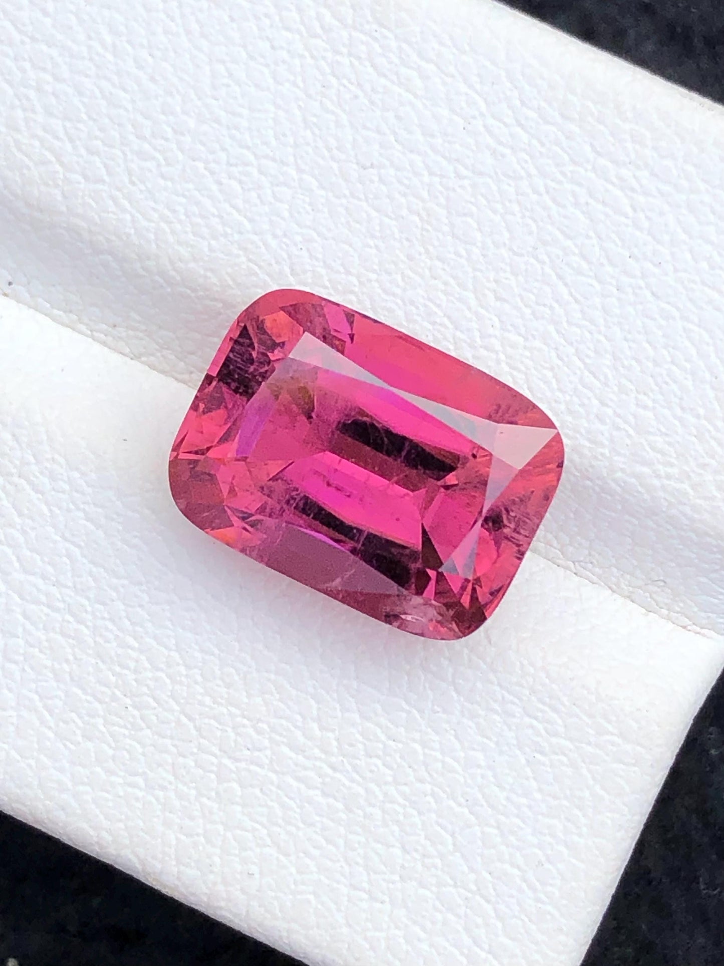 7.20 ct hot pink tourmaline faceted 13*9*8mm