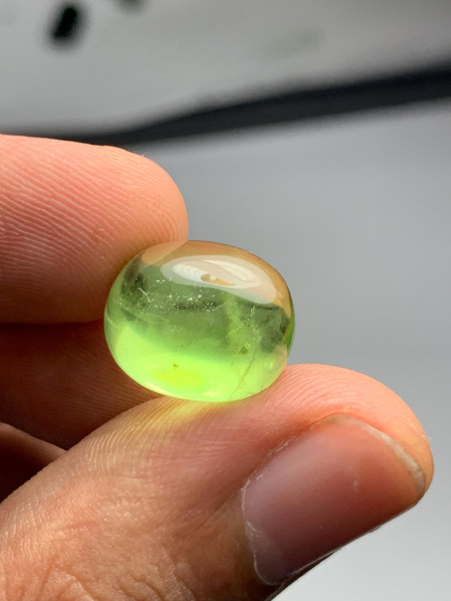 13.80 ct peridot cabochon 14*12*9mm