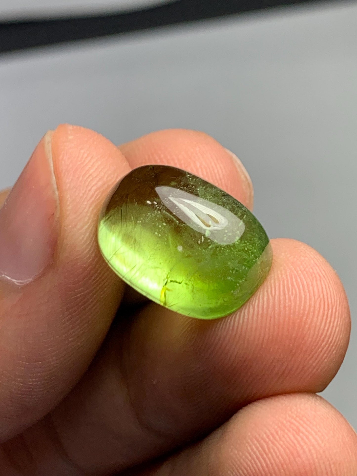 16 ct peridot cabochon 16*12*9mm