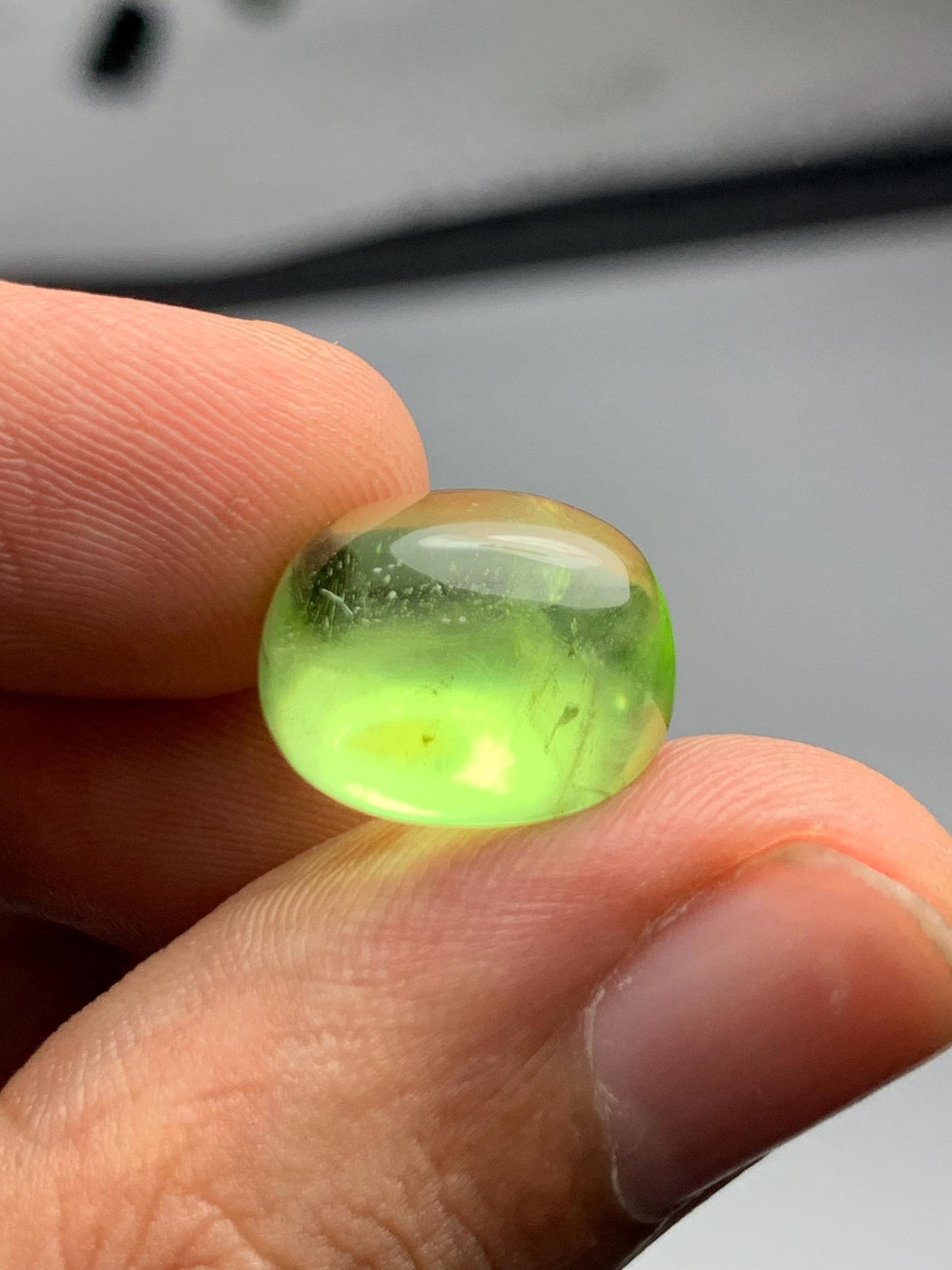 13.80 ct peridot cabochon 14*12*9mm