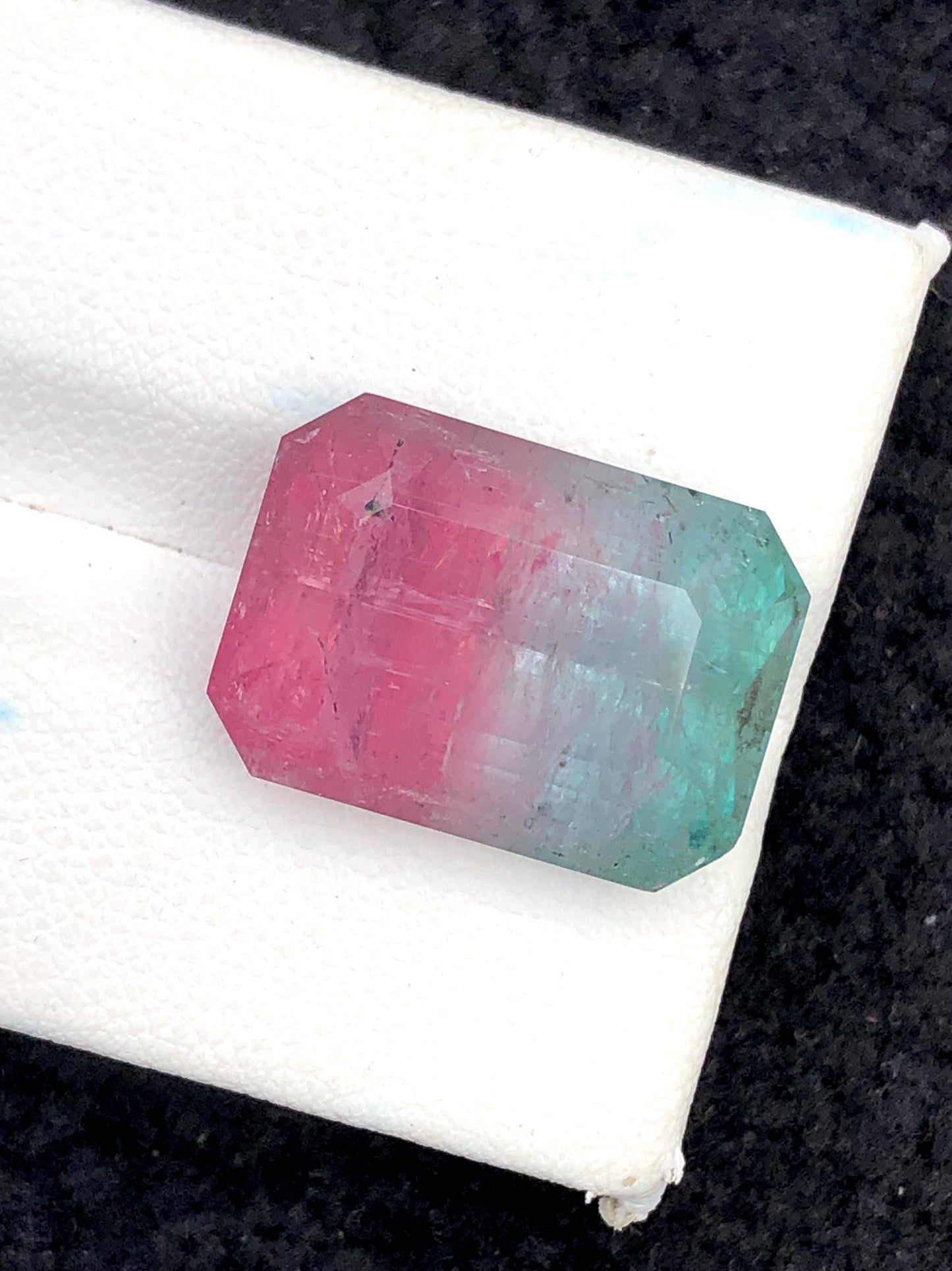 17.50 ct bi colour tourmaline 17*13*10mm