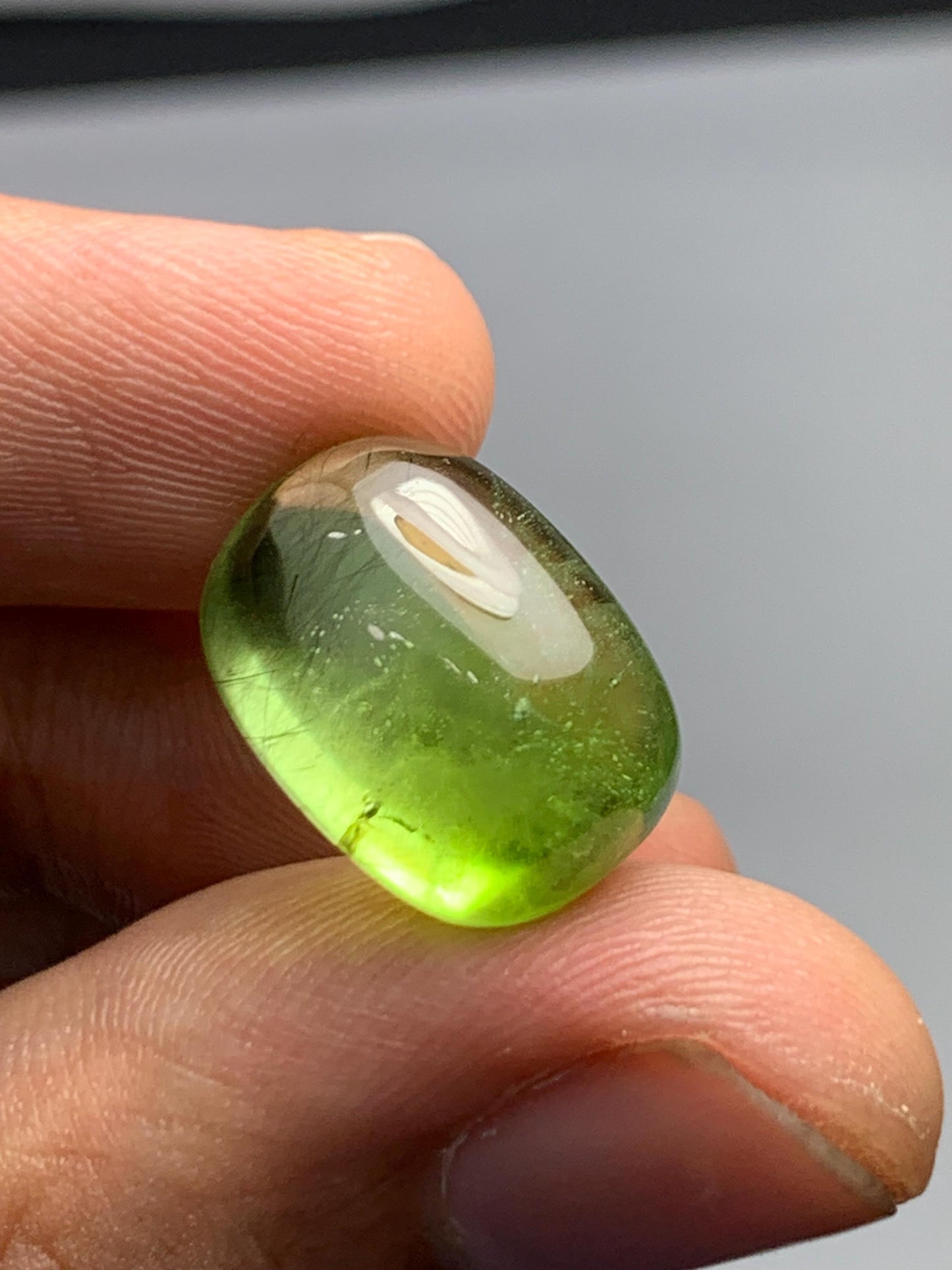 16 ct peridot cabochon 16*12*9mm