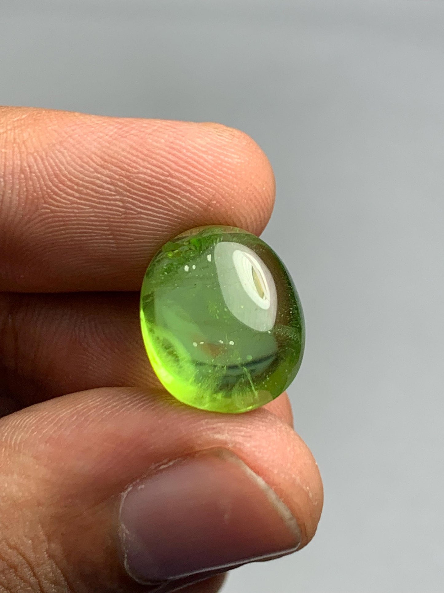 14.50 ct peridot cabochon 15*13*7mm