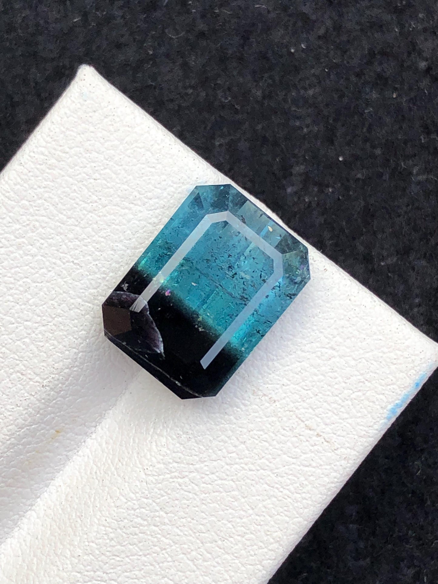 9.20 ct bi colour tourmaline 14*10*7mm