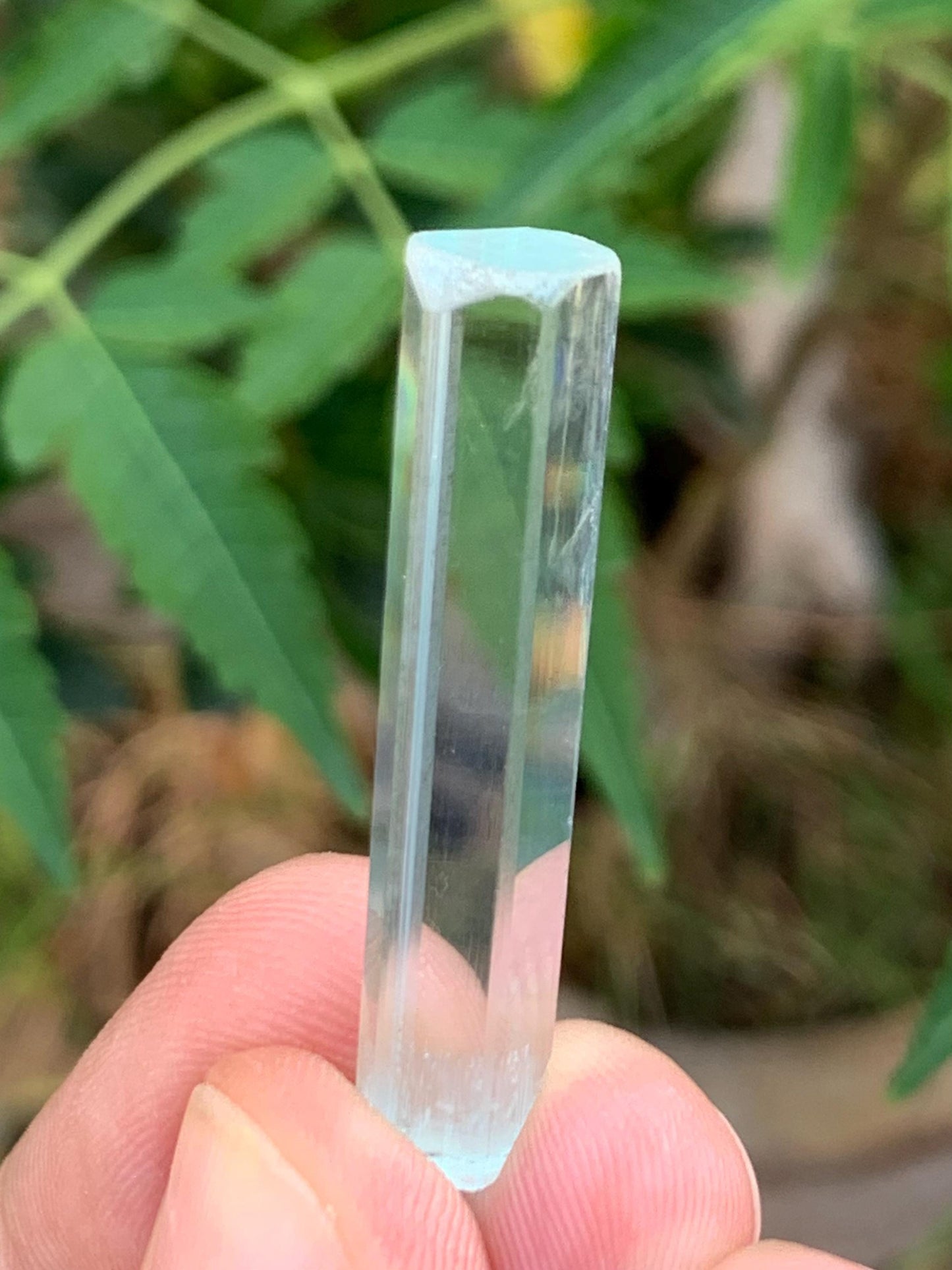 21.50 ct aquamarine crystal 39*7*7mm