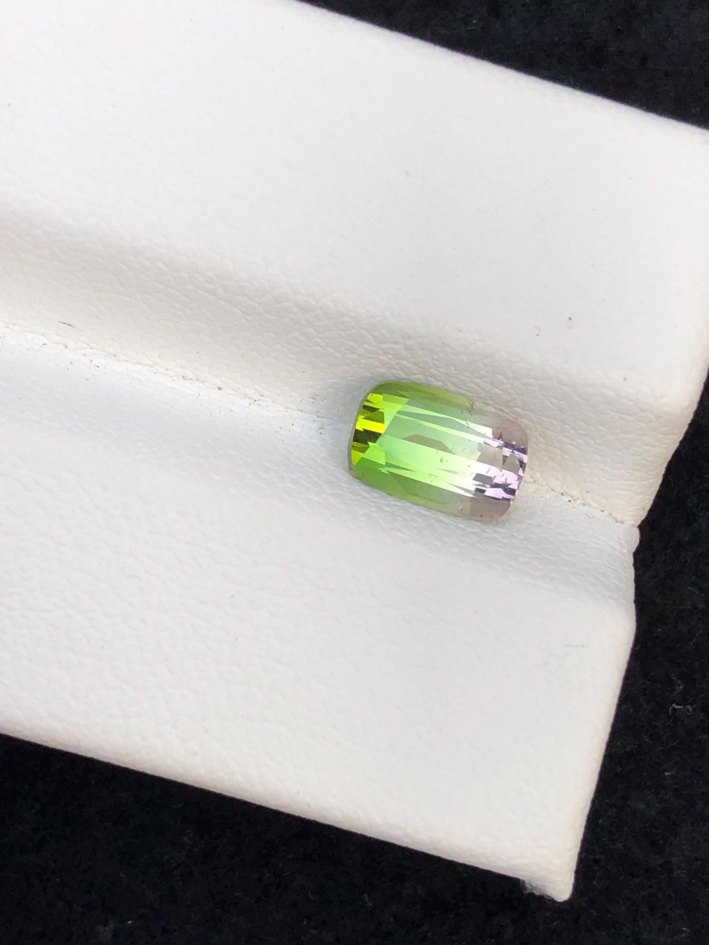 1.40 ct bi colour tourmaline faceted 8*5*4mm