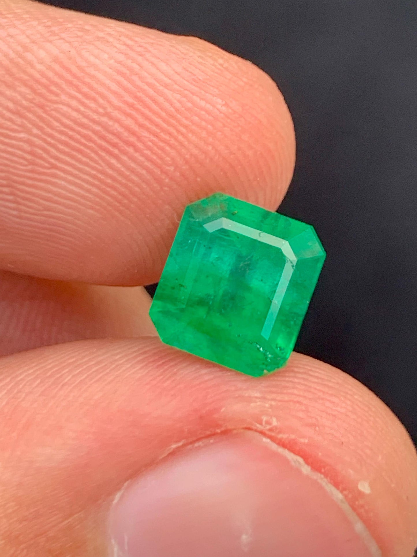 2.75 ct faceted emerald from swat