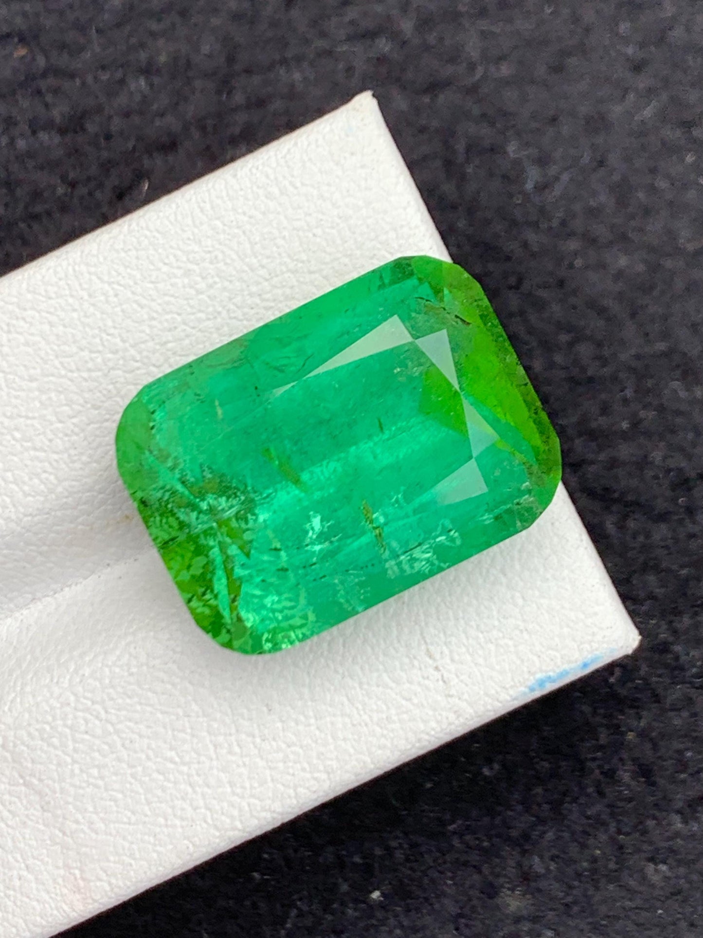 29.50 ct faceted mint green tourmaline 20.5*15*11.5mm