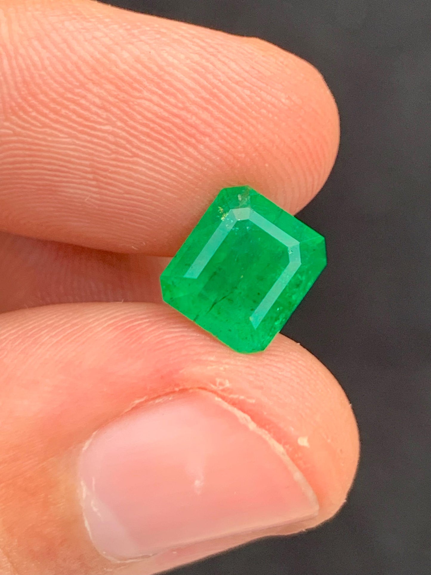 2.40 ct faceted emerald from swat