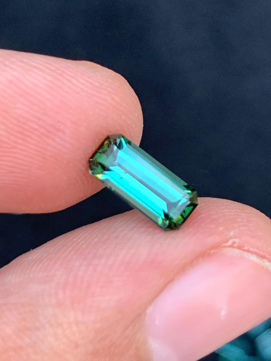 1.40 ct bluish green tourmaline 10*4*4mm