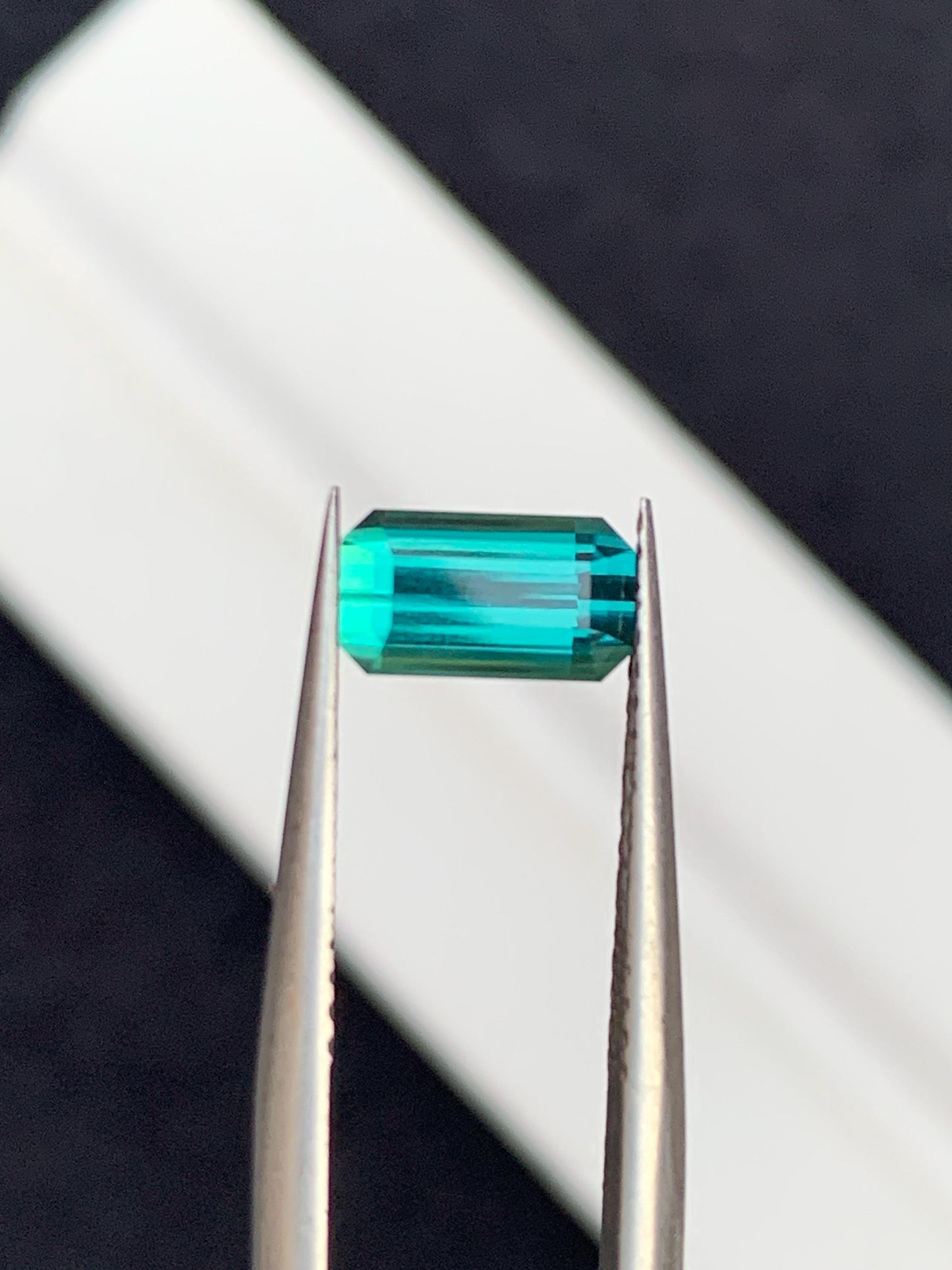 1 ct faceted neon blue tourmaline 8*4*3.5mm