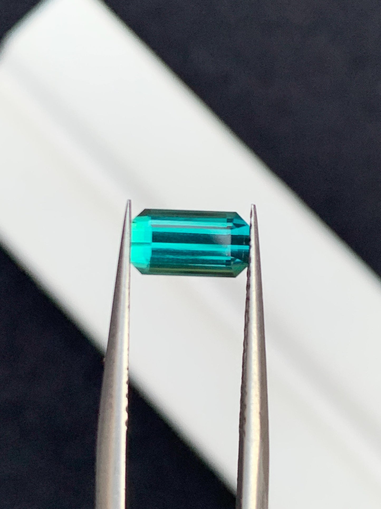 1 ct faceted neon blue tourmaline 8*4*3.5mm