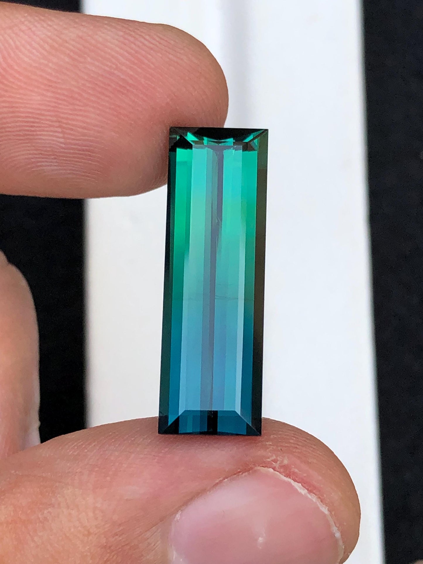 10 ct faceted blue green bi colour tourmaline 24*8*5mm