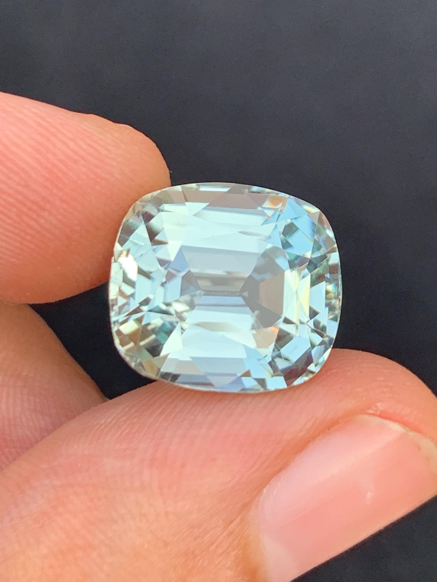 16.50 ct kunzite cushion cut 15*13*11mm