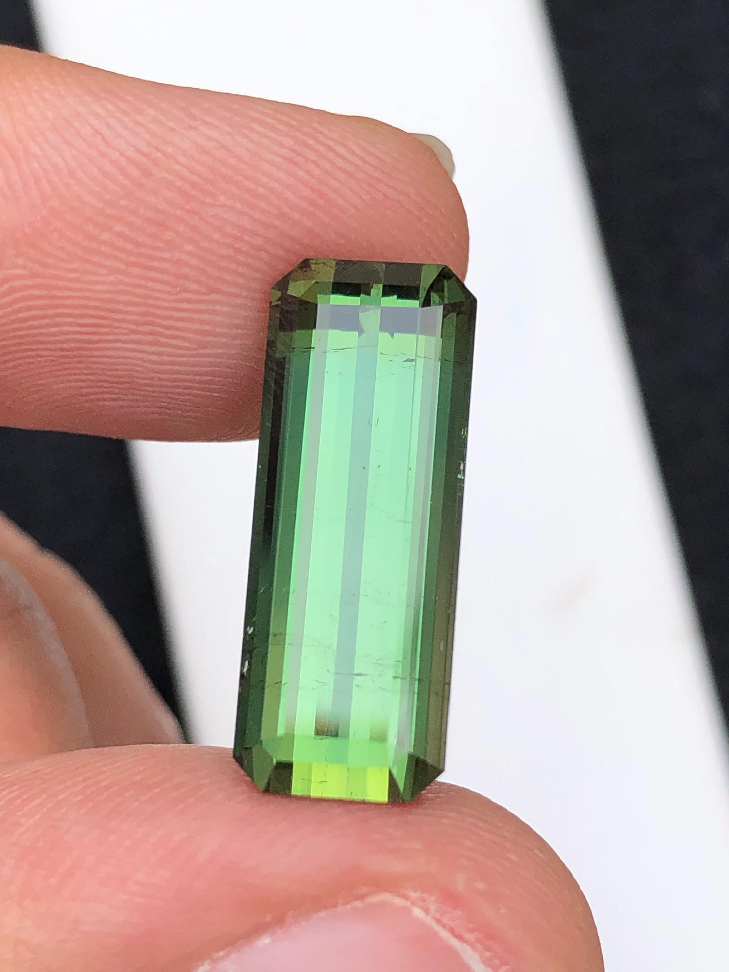 10.40 ct faceted green tourmaline dimension:20*8*7mm