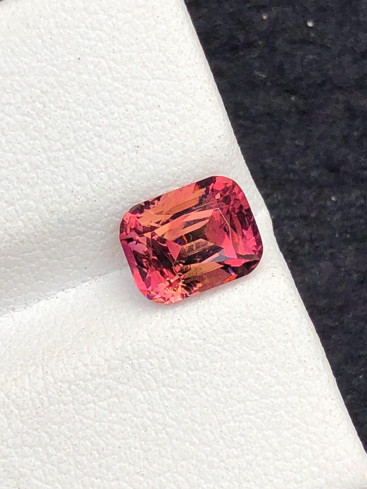 1.50 ct faceted pink tourmaline dimension:7*6*5mm