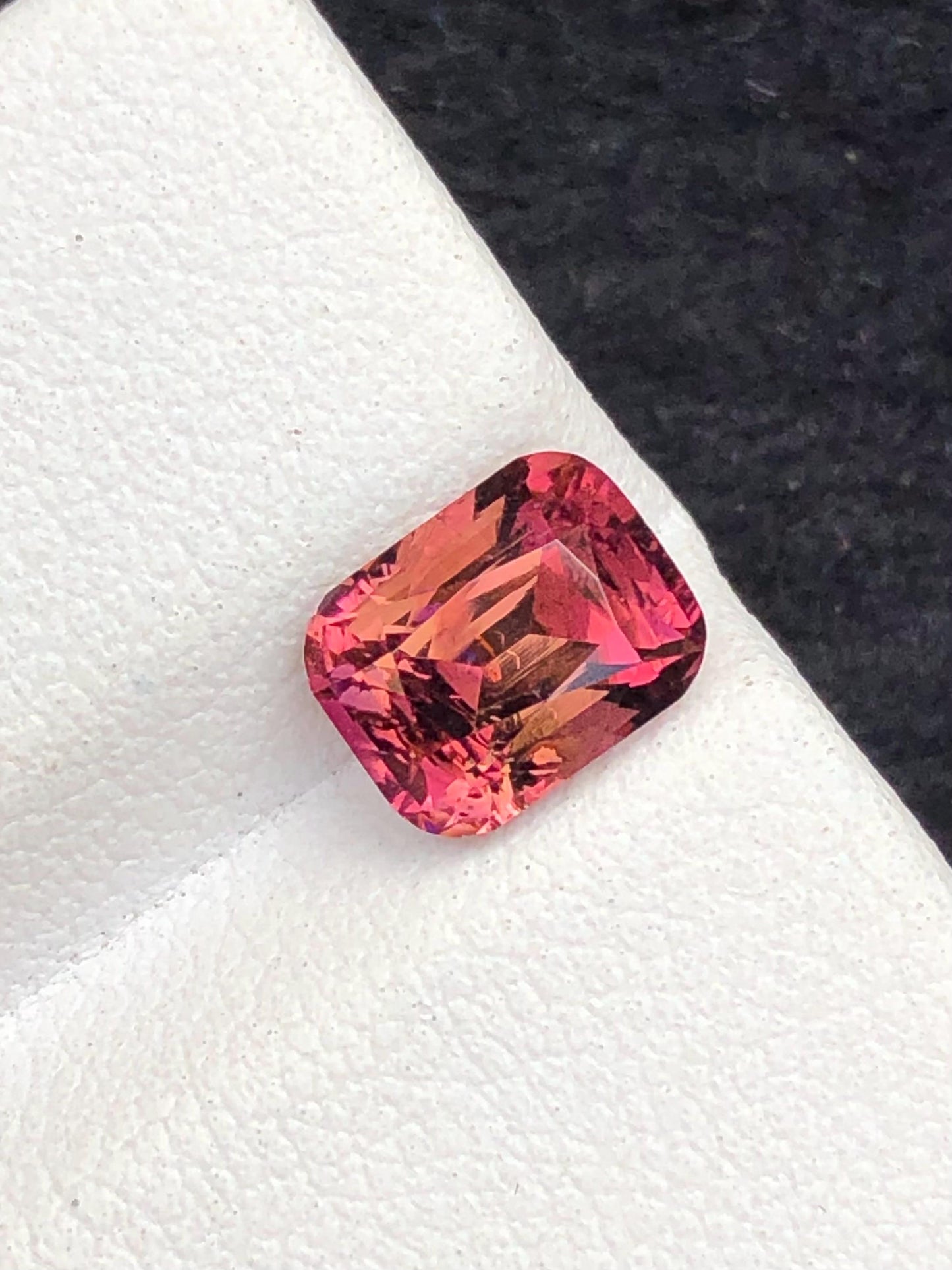 1.50 ct faceted pink tourmaline dimension:7*6*5mm