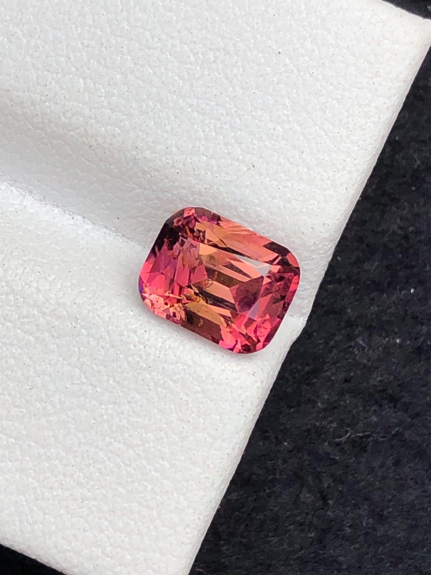 1.50 ct faceted pink tourmaline dimension:7*6*5mm