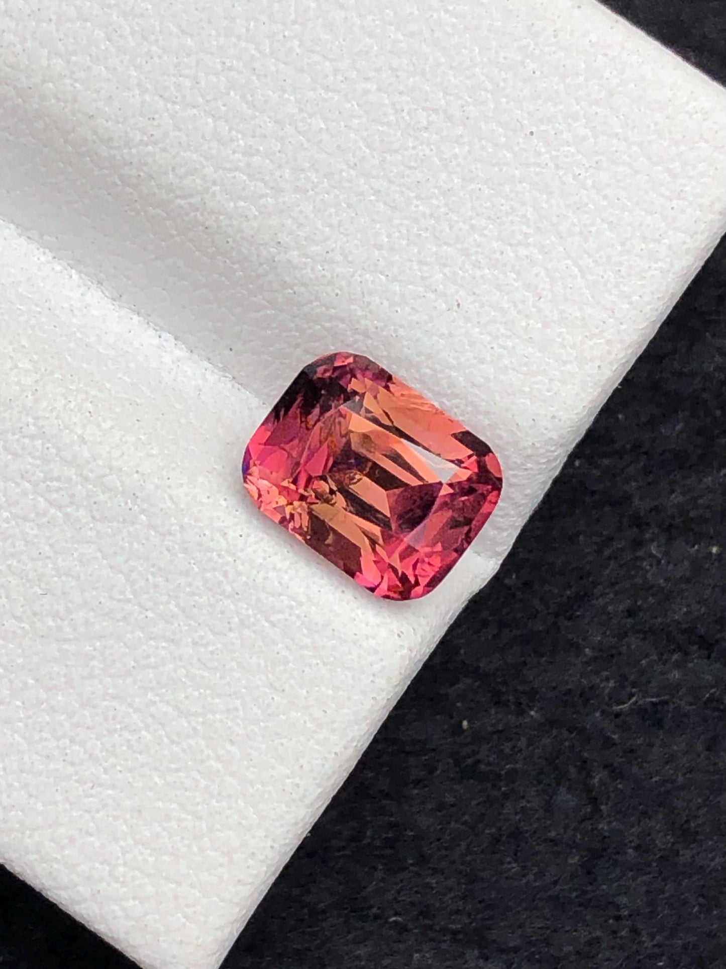 1.50 ct faceted pink tourmaline dimension:7*6*5mm