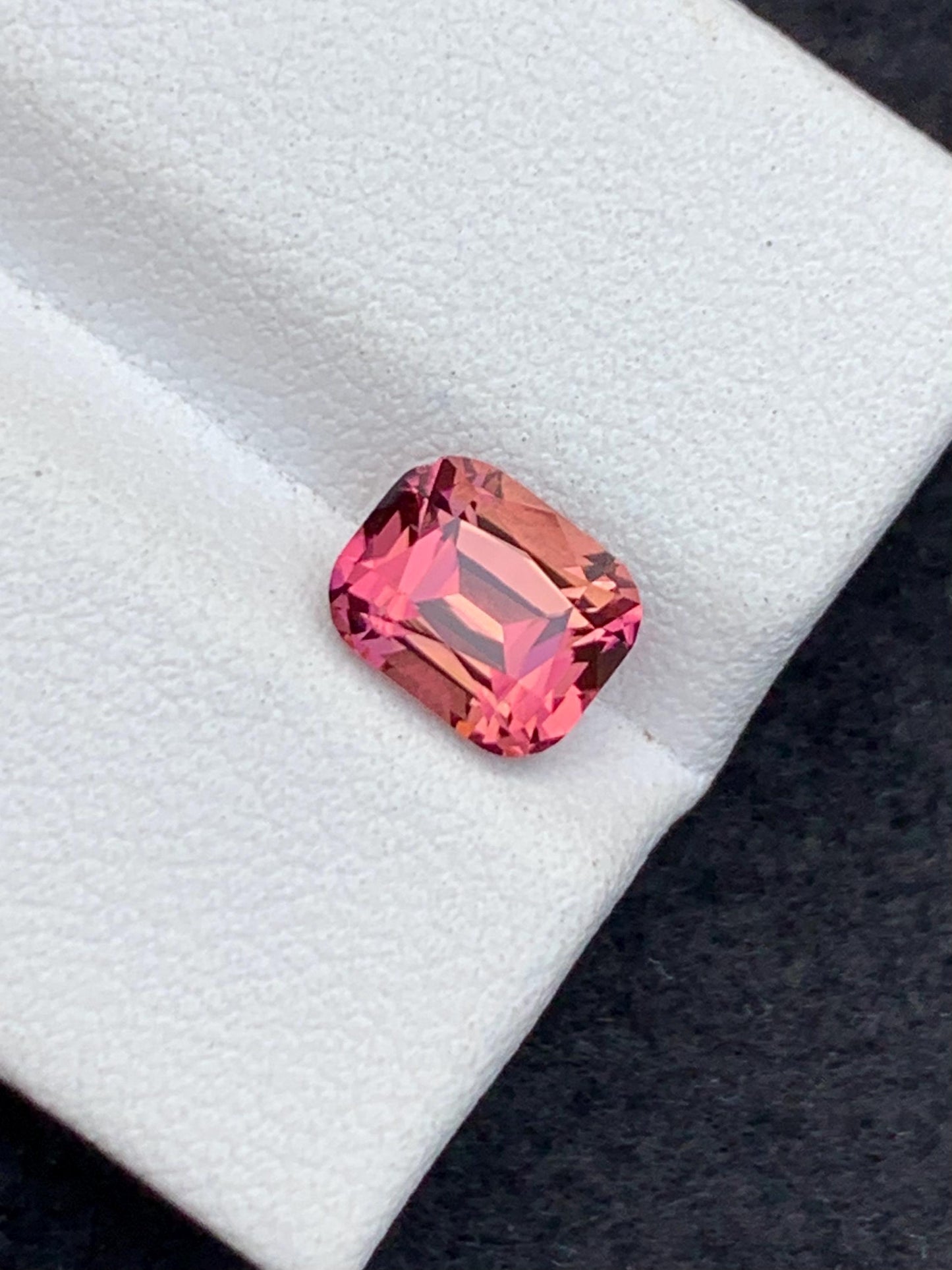 1.50 ct faceted sweet pink tourmaline dimension:7*6*5mm