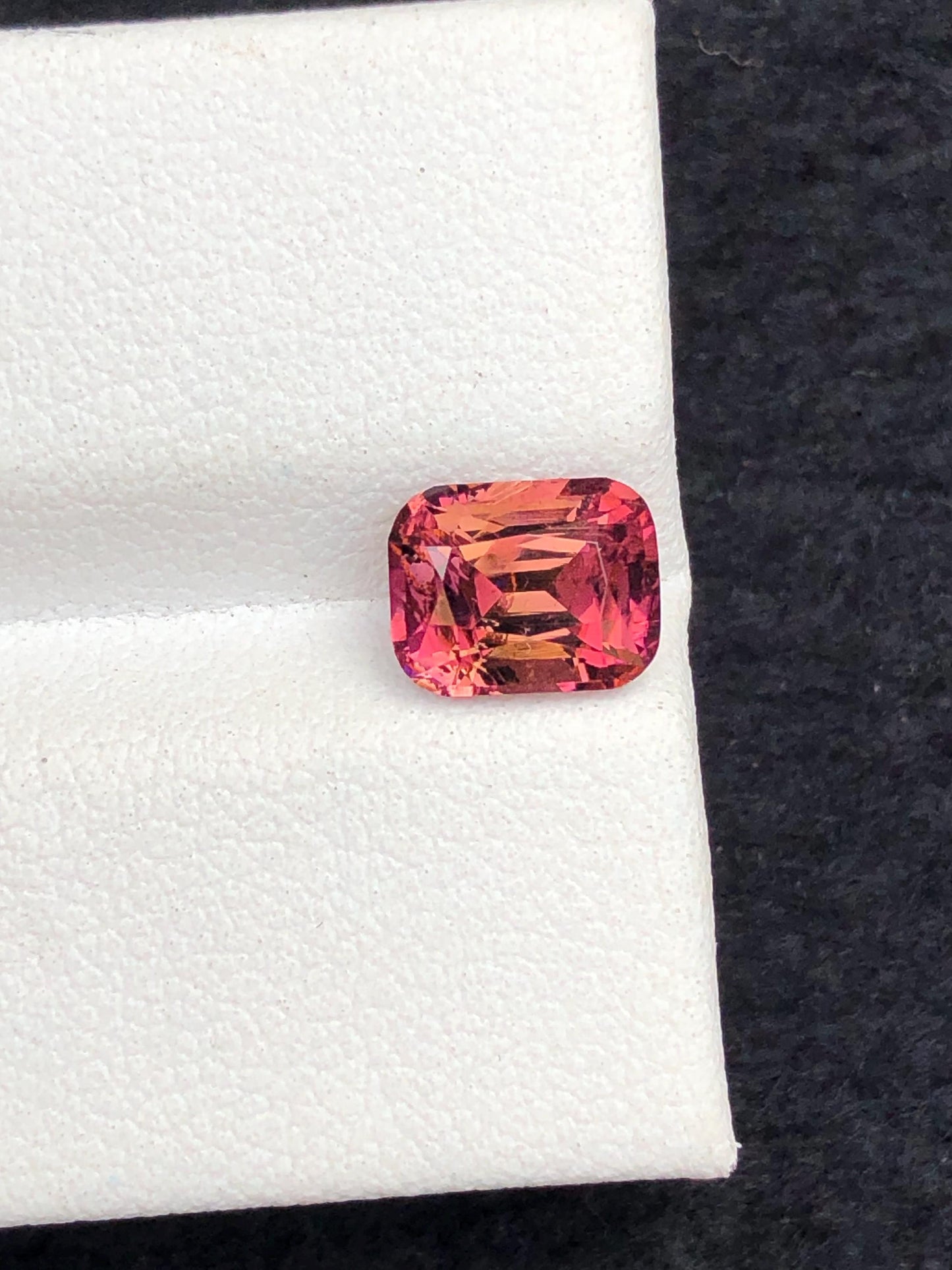 1.50 ct faceted pink tourmaline dimension:7*6*5mm