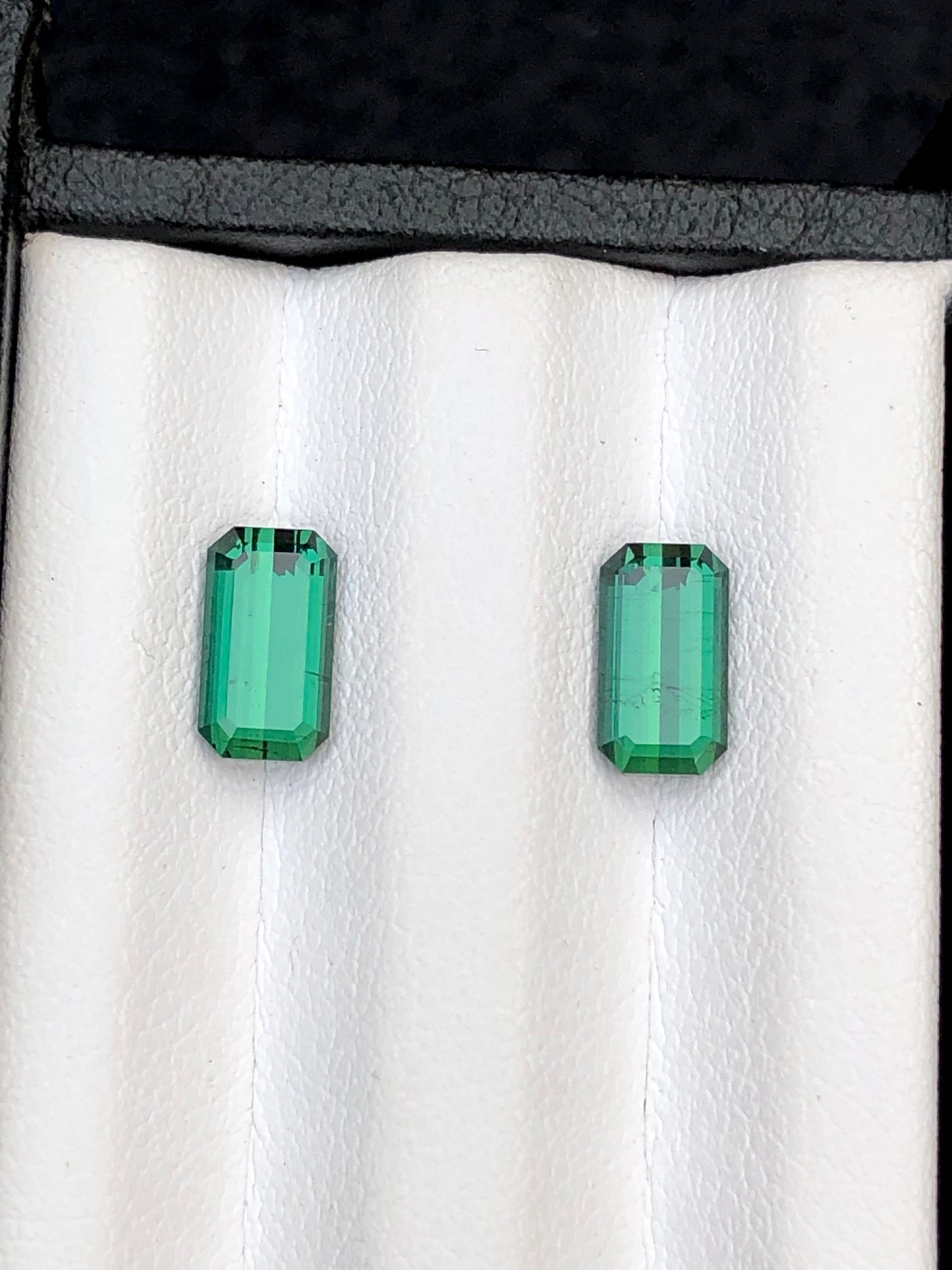 Emerald green tourmaline pair 2.40 carats natural