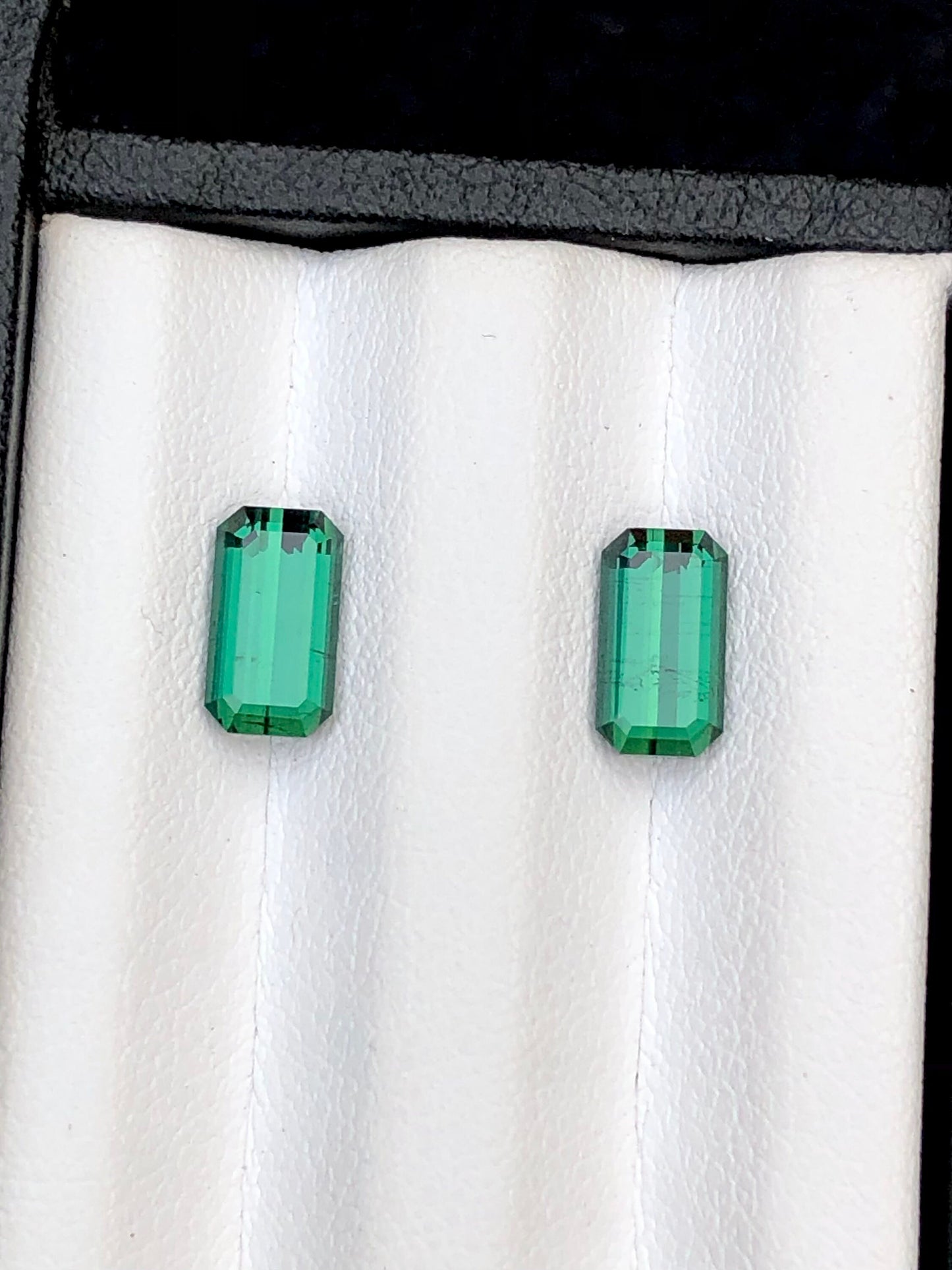 Emerald green tourmaline pair 2.40 carats natural