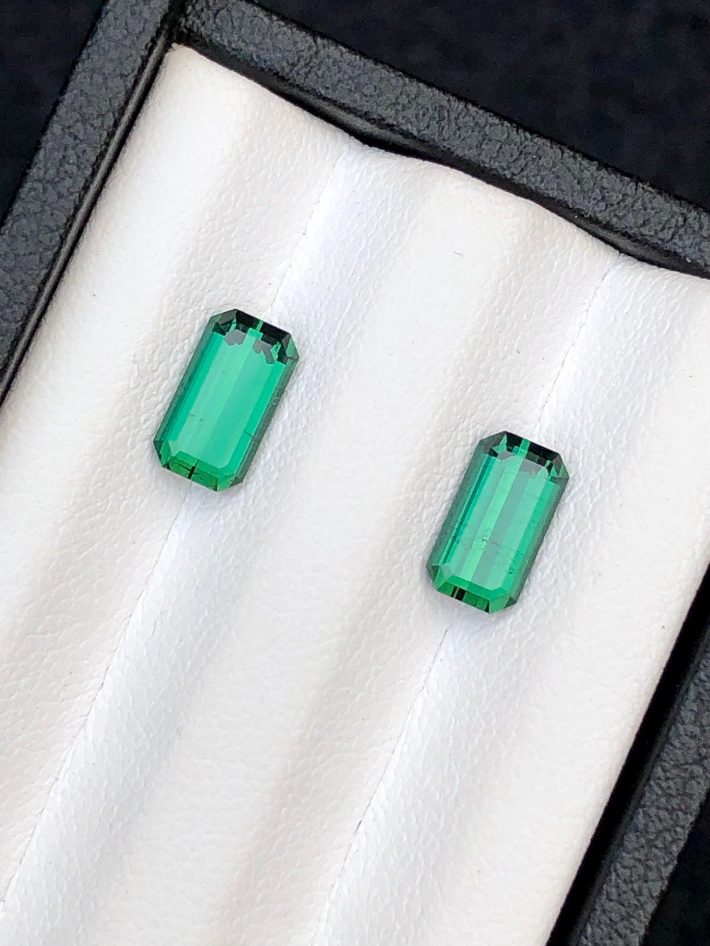 Emerald green tourmaline pair 2.40 carats natural